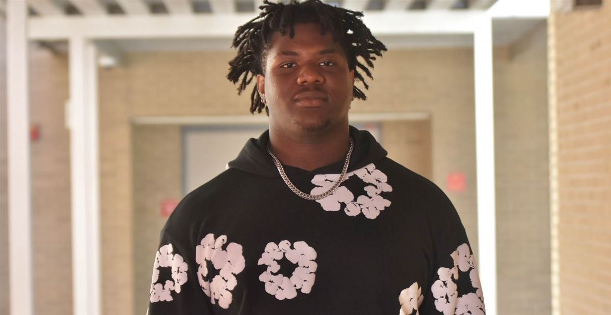 2026 four-star defensive lineman James Johnson