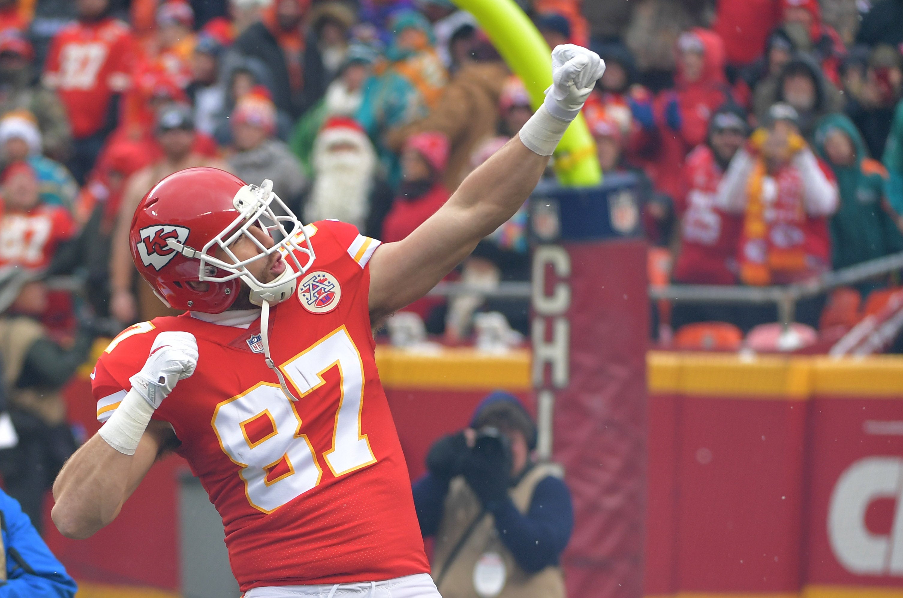 Dec 24, 2017; Kansas City, MO, USA; Kansas City Chiefs tight end Travis Kelce (87) before running onto the field during player introductions before the game against the Miami Dolphins at Arrowhead Stadium