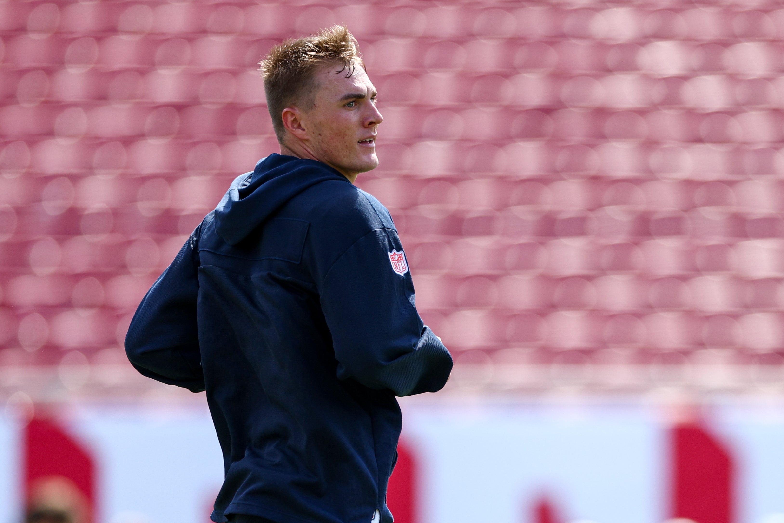 Denver Broncos quarterback Bo Nix warms up before a game against the Tampa Bay Buccaneers