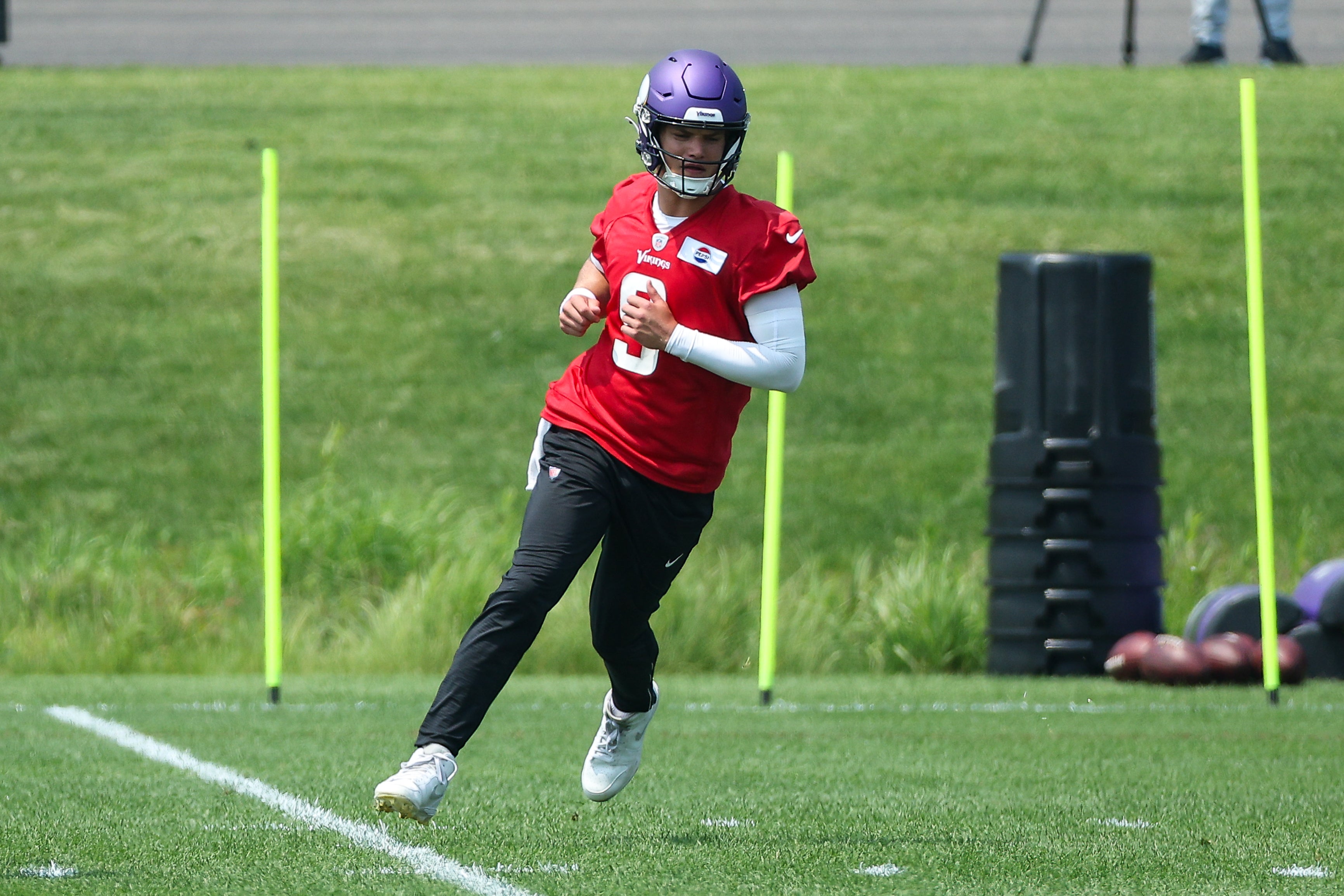 Jun 10, 2025; Minneapolis, MN, USA; Minnesota Vikings quarterback J.J. McCarthy (9) practices during minicamp at the Minnesota Vikings Training Facility.