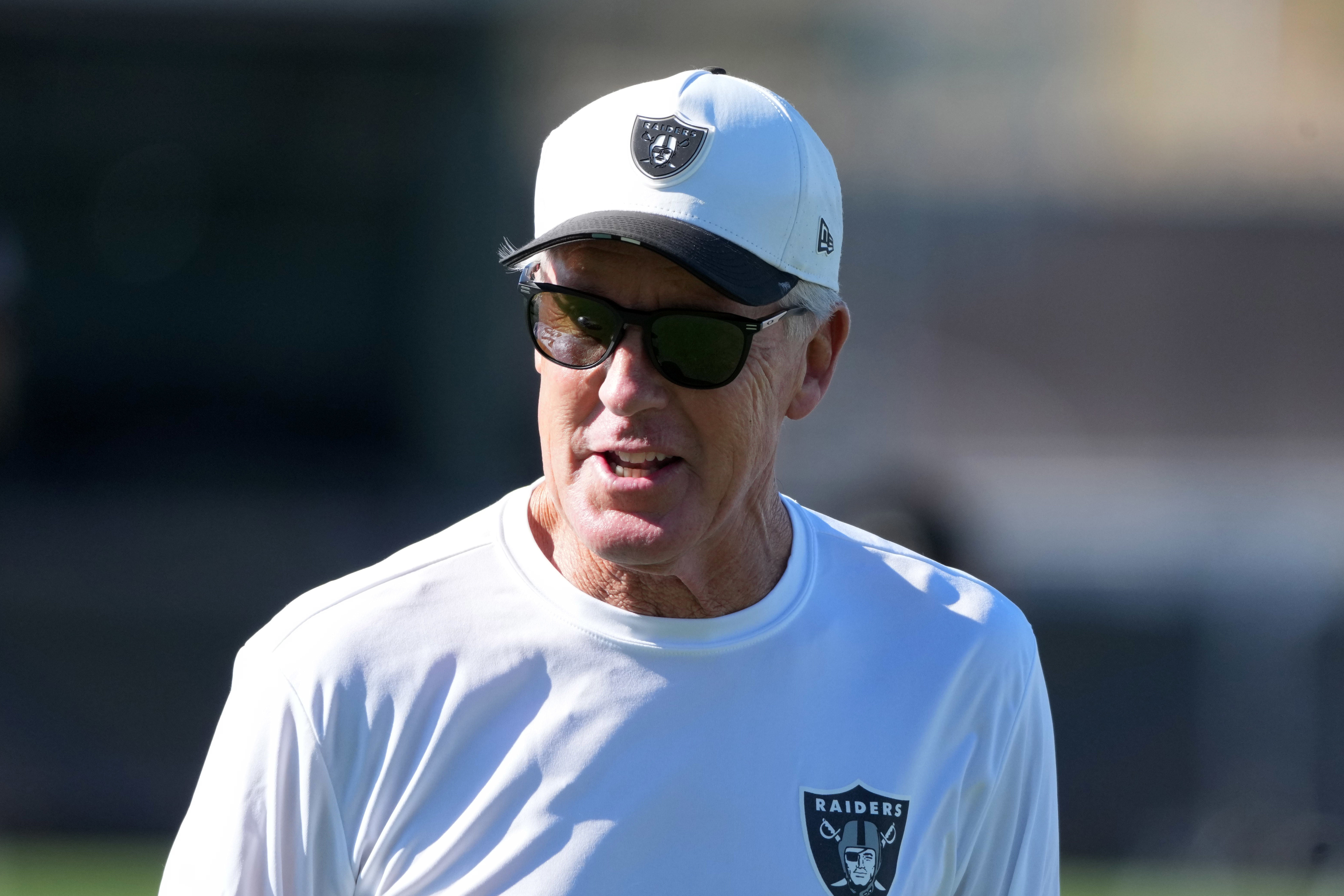 Las Vegas Raiders head coach Pete Carroll