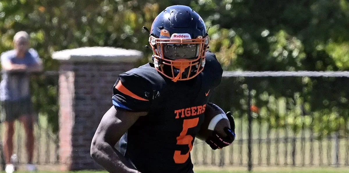 2026 Michigan RB Target Savion Hiter