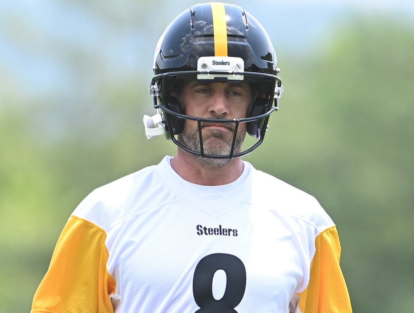 Jun 10, 2025; Pittsburgh, PA, USA; Pittsburgh Steelers quarterback Aaron Rodgers (8) during minicamp at their South Side facility. Philip G. Pavely-Imagn Images