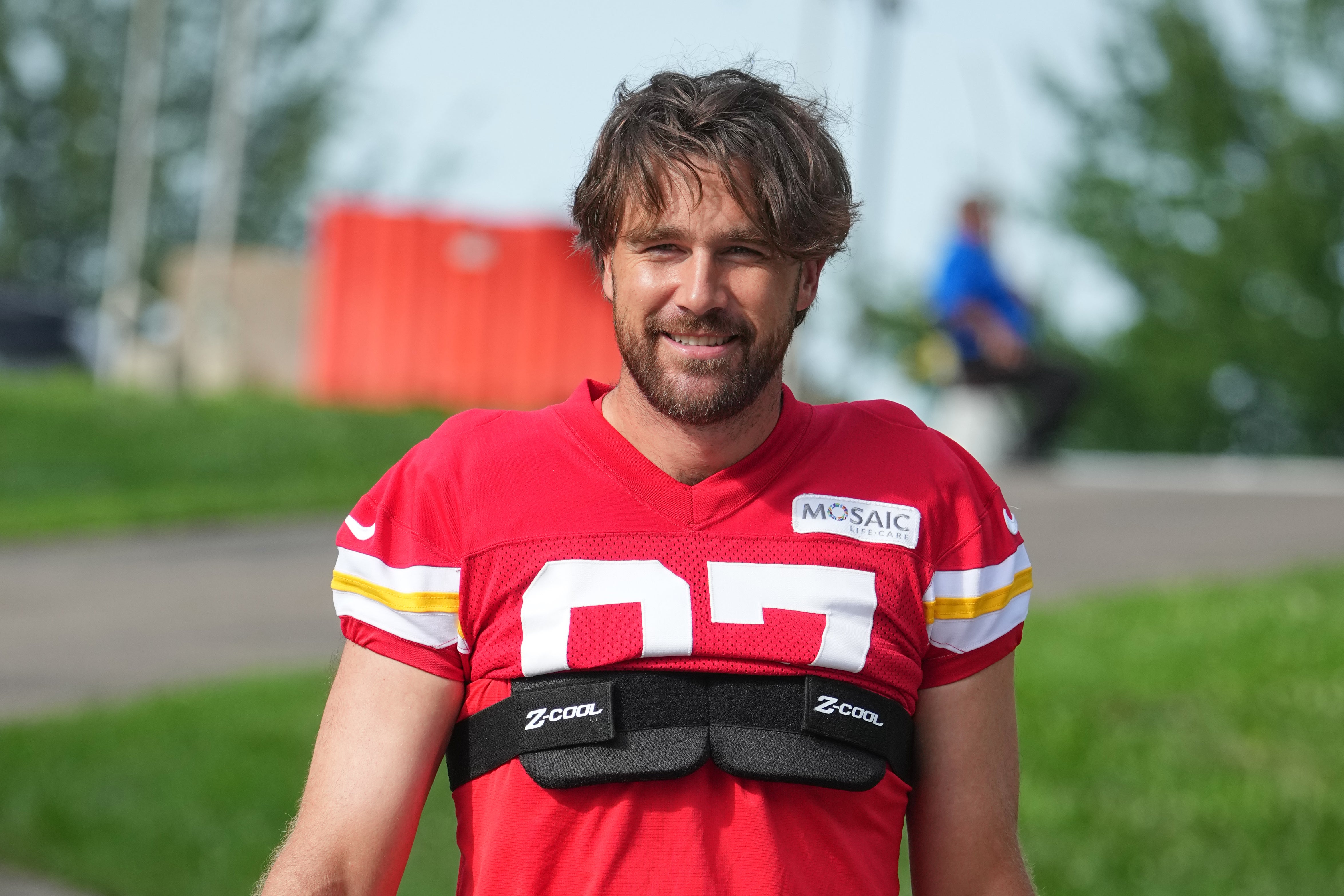 Jul 22, 2025; St. Joseph, MO, USA; Kansas City Chiefs tight end Travis Kelce (87) walks down the hill to the practice fields during training camp at Missouri Western State University.