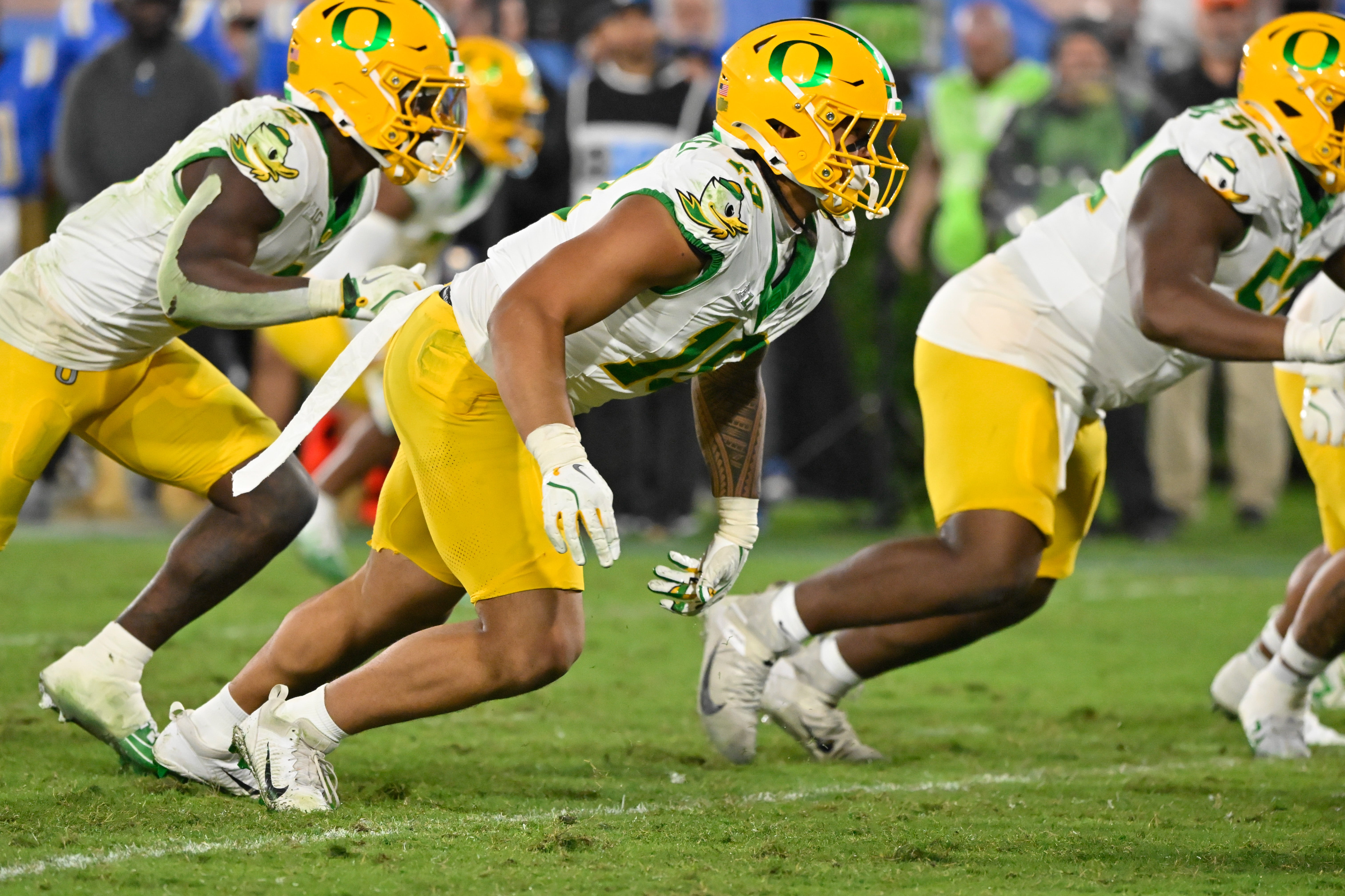 Sep 28, 2024; Pasadena, California, USA; Oregon Ducks defensive end Matayo Uiagalelei (10) during the fourth quarter against the UCLA Bruins at Rose Bowl.