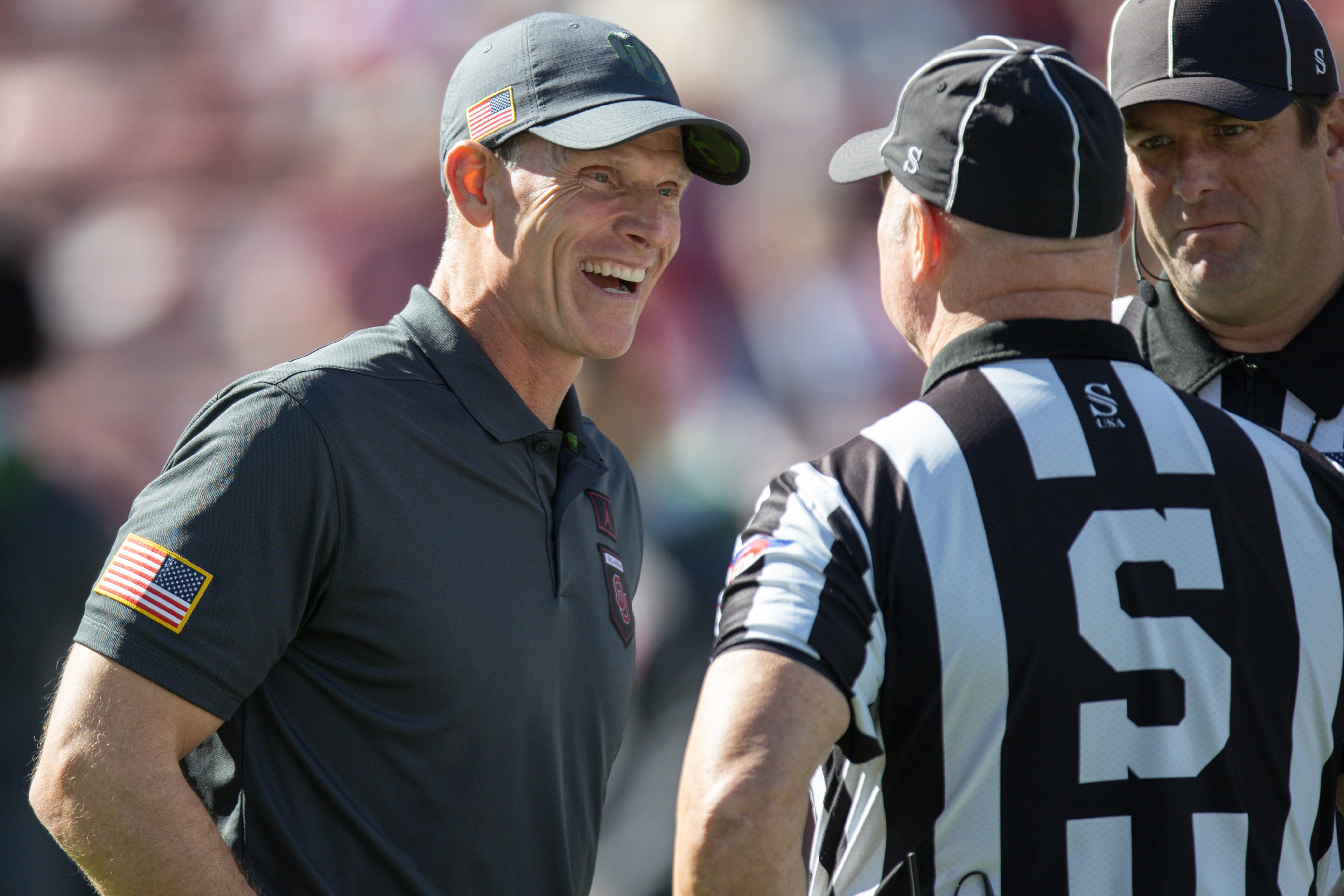 Oklahoma Sooners head coach Brent Venables