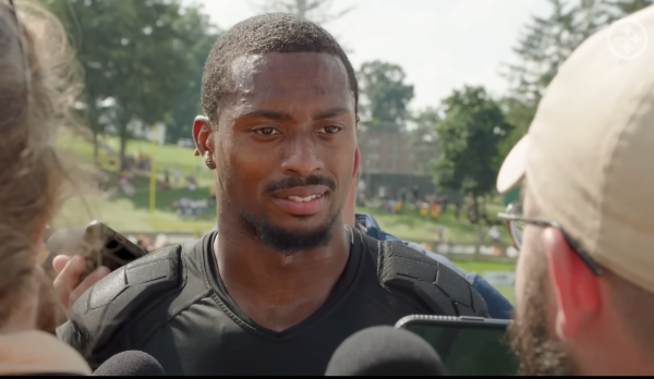 Steelers safety DeShon Elliott addresses the media after practice.