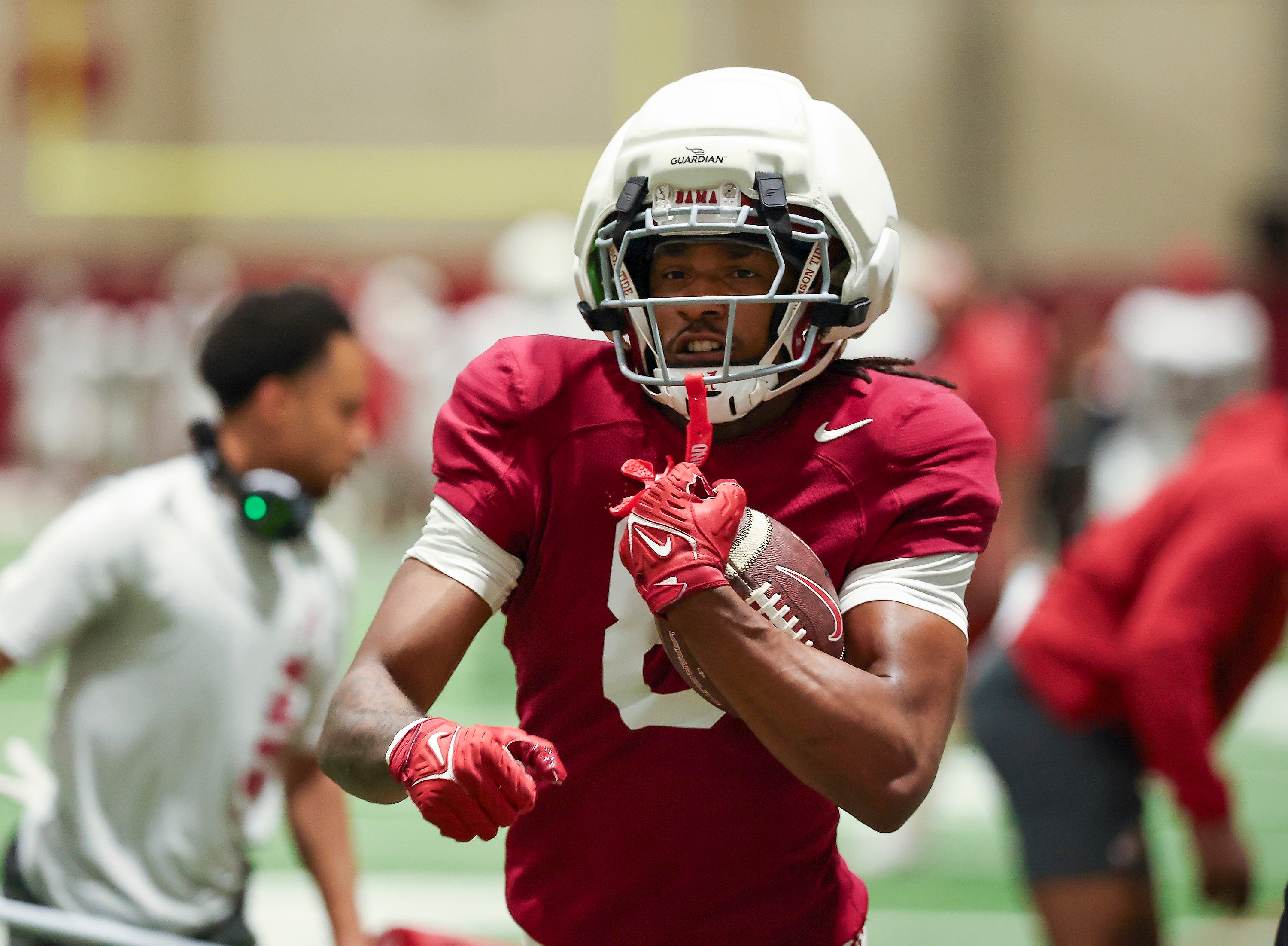 Alabama wide receiver Jalen Hale