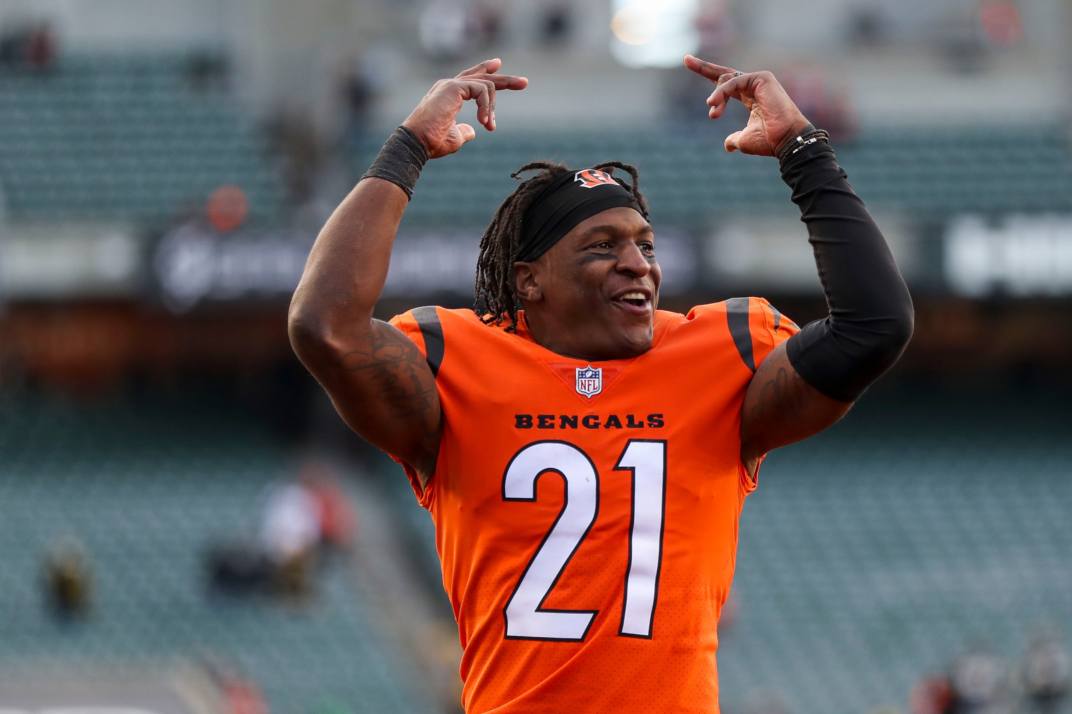 Nov 28, 2021; Cincinnati, Ohio, USA; Cincinnati Bengals cornerback Mike Hilton (21) walks off the field after the game against the Pittsburgh Steelers Paul Brown Stadium.