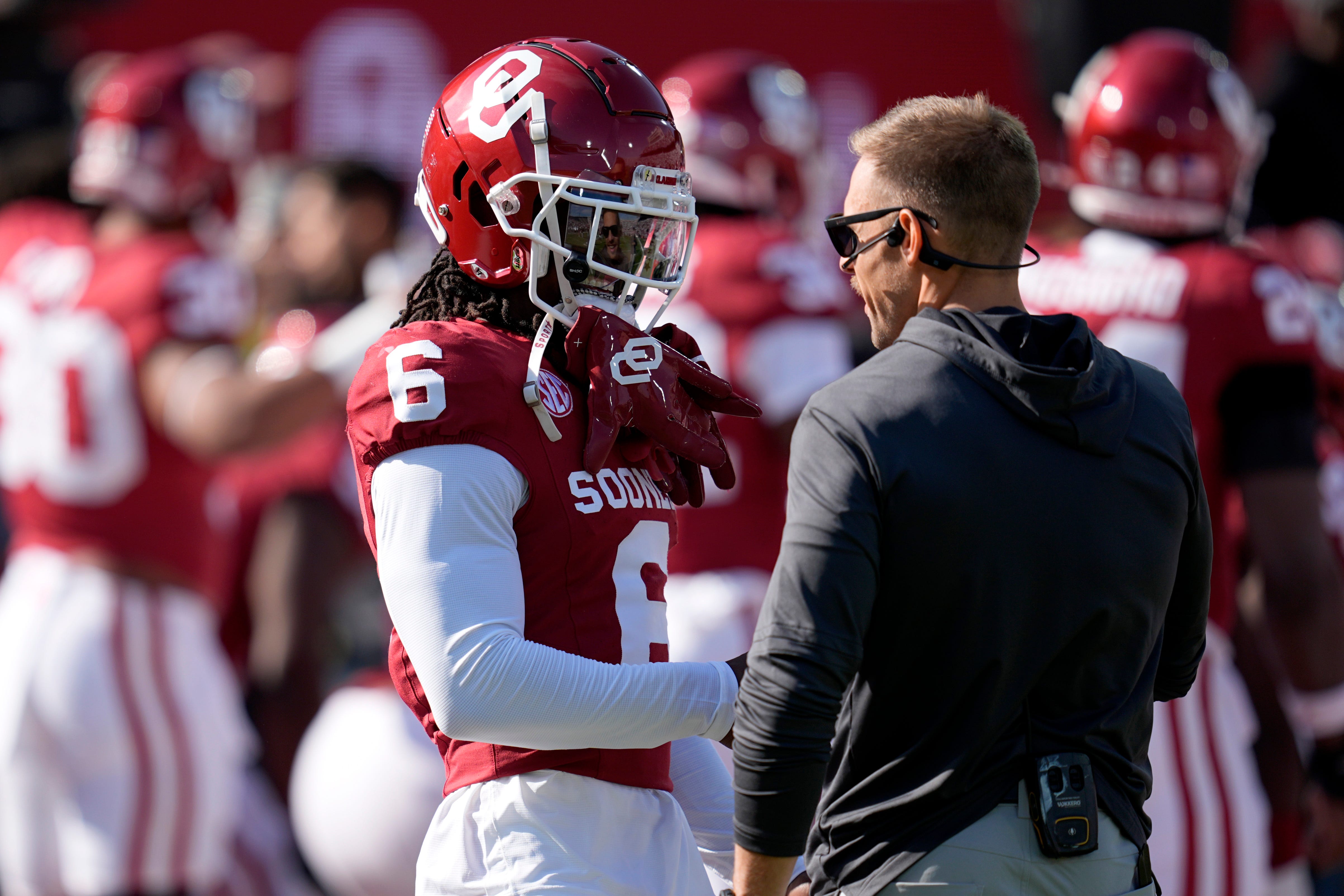 Oklahoma Sooners wide receiver Deion Burks (6) warms up before a college football game between the University of Oklahoma Sooners (OU) and the South Carolina Gamecocks at Gaylord Family - Oklahoma Memorial Stadium in Norman, Okla., Saturday, Oct. 19, 2024.