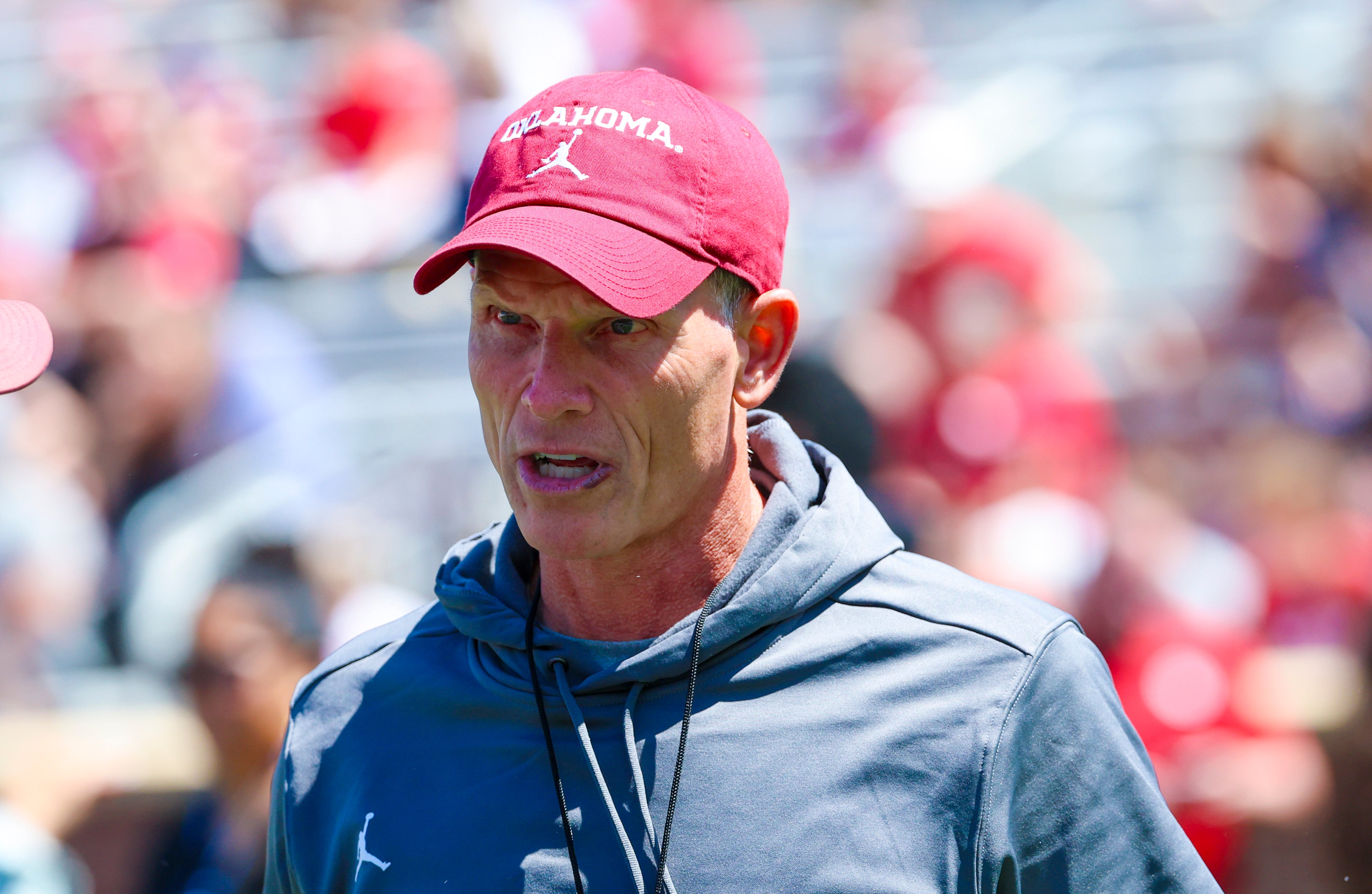 Oklahoma Sooners head coach Brent Venables