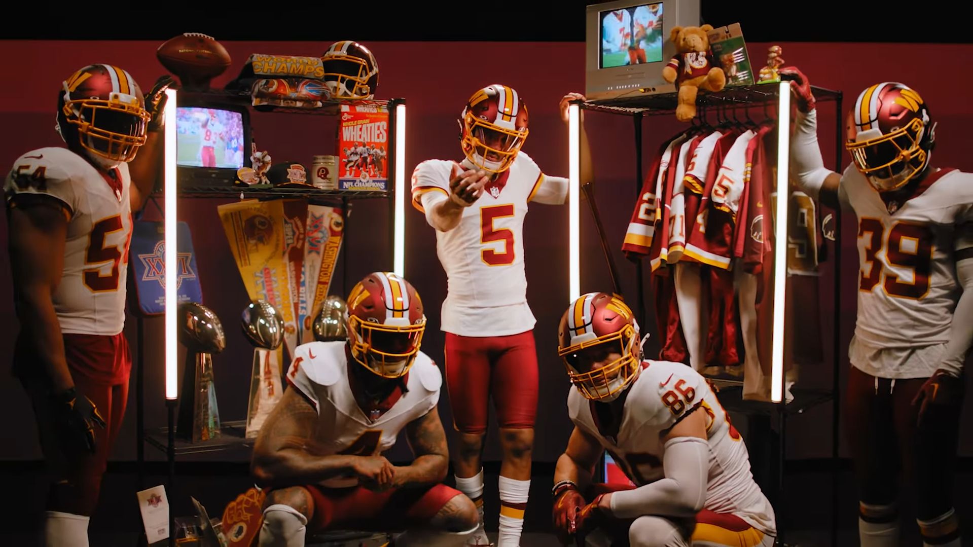 Washington Commanders quarterback Jayden Daniels and teammates show off new alternate look ahead of the 2025 NFL season.