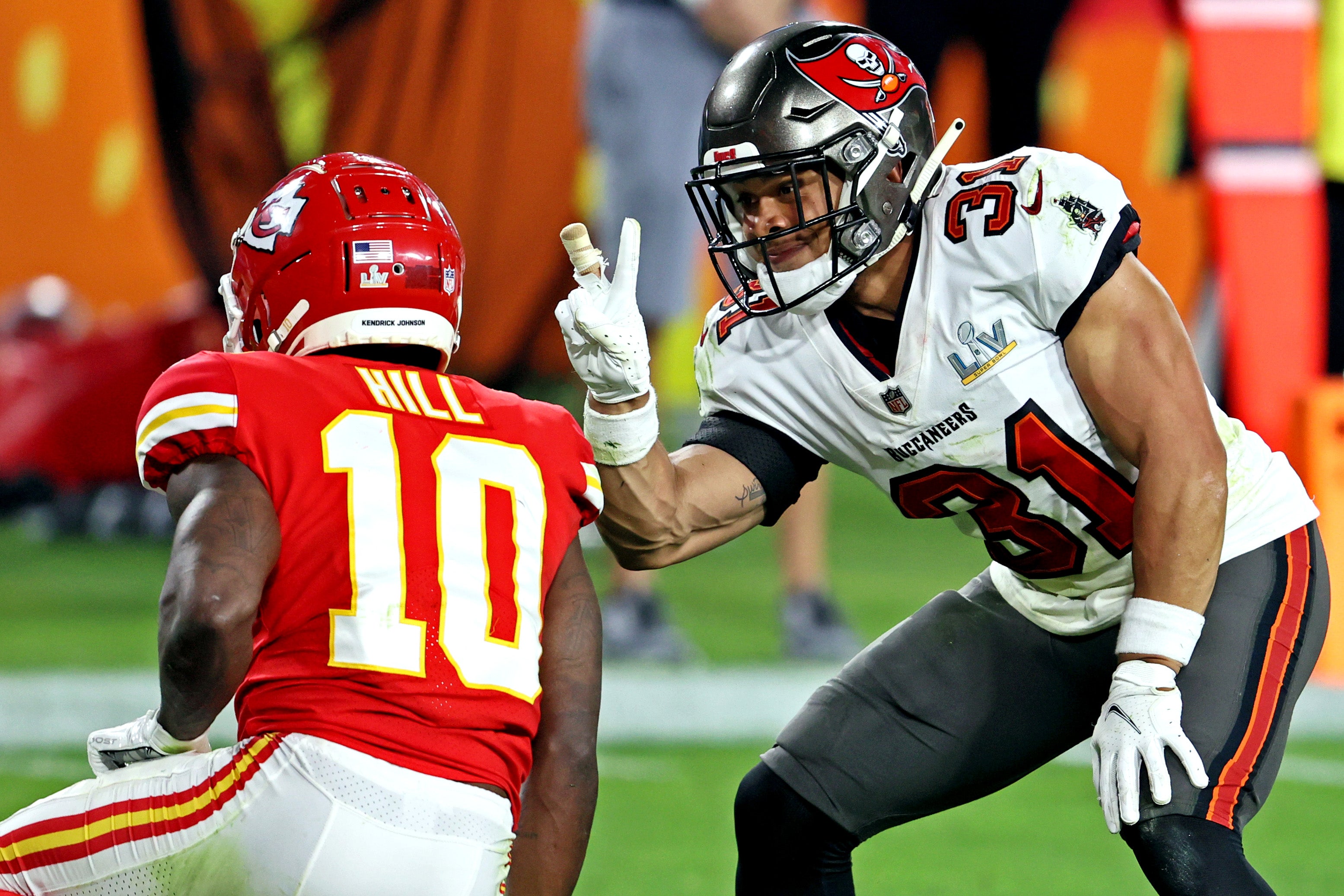 Feb 7, 2021; Tampa, FL, USA; Tampa Bay Buccaneers strong safety Antoine Winfield Jr. (31) taunts Kansas City Chiefs wide receiver Tyreek Hill (10) during the fourth quarter in Super Bowl LV at Raymond James Stadium.