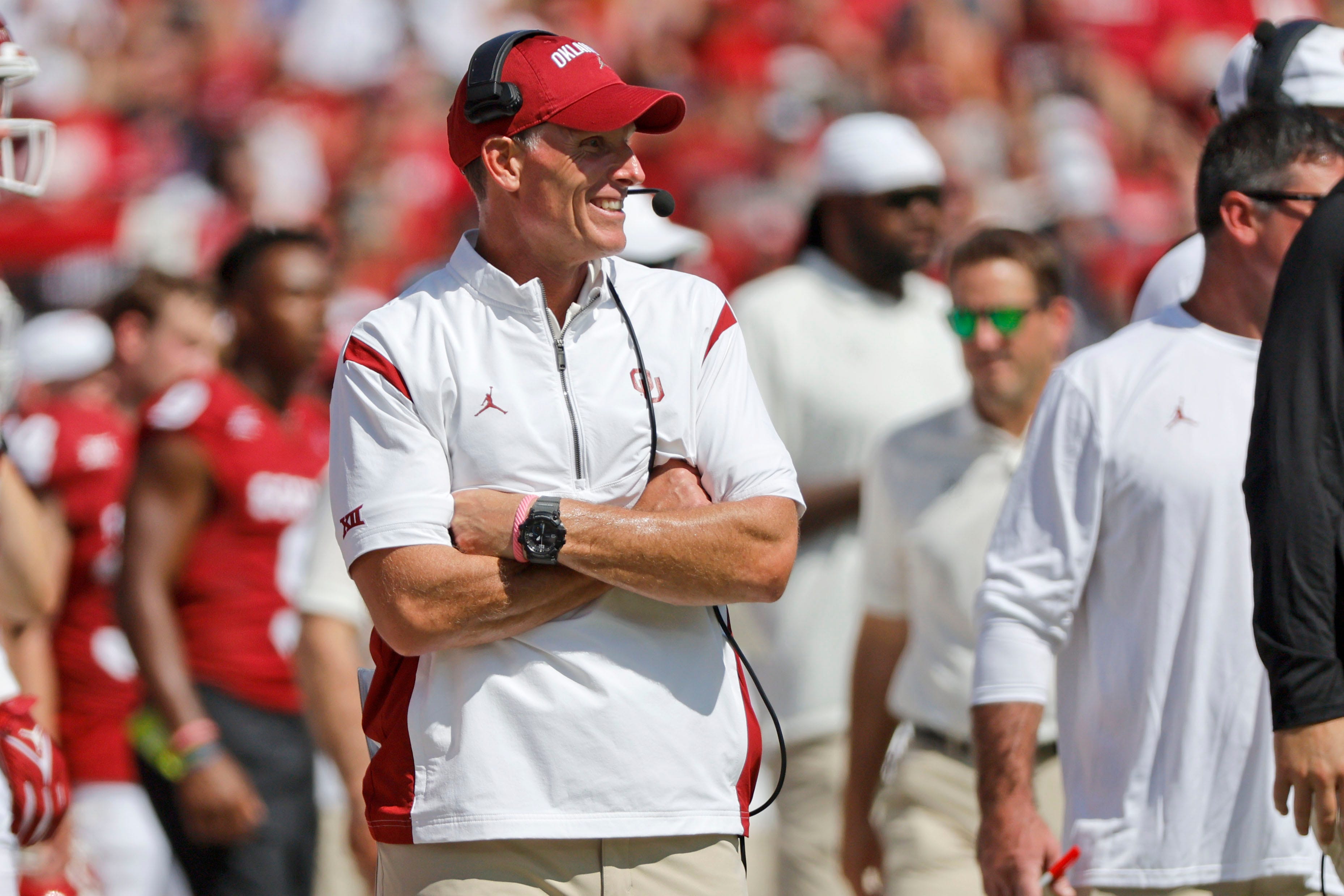 Oklahoma Sooners head coach Brent Venables