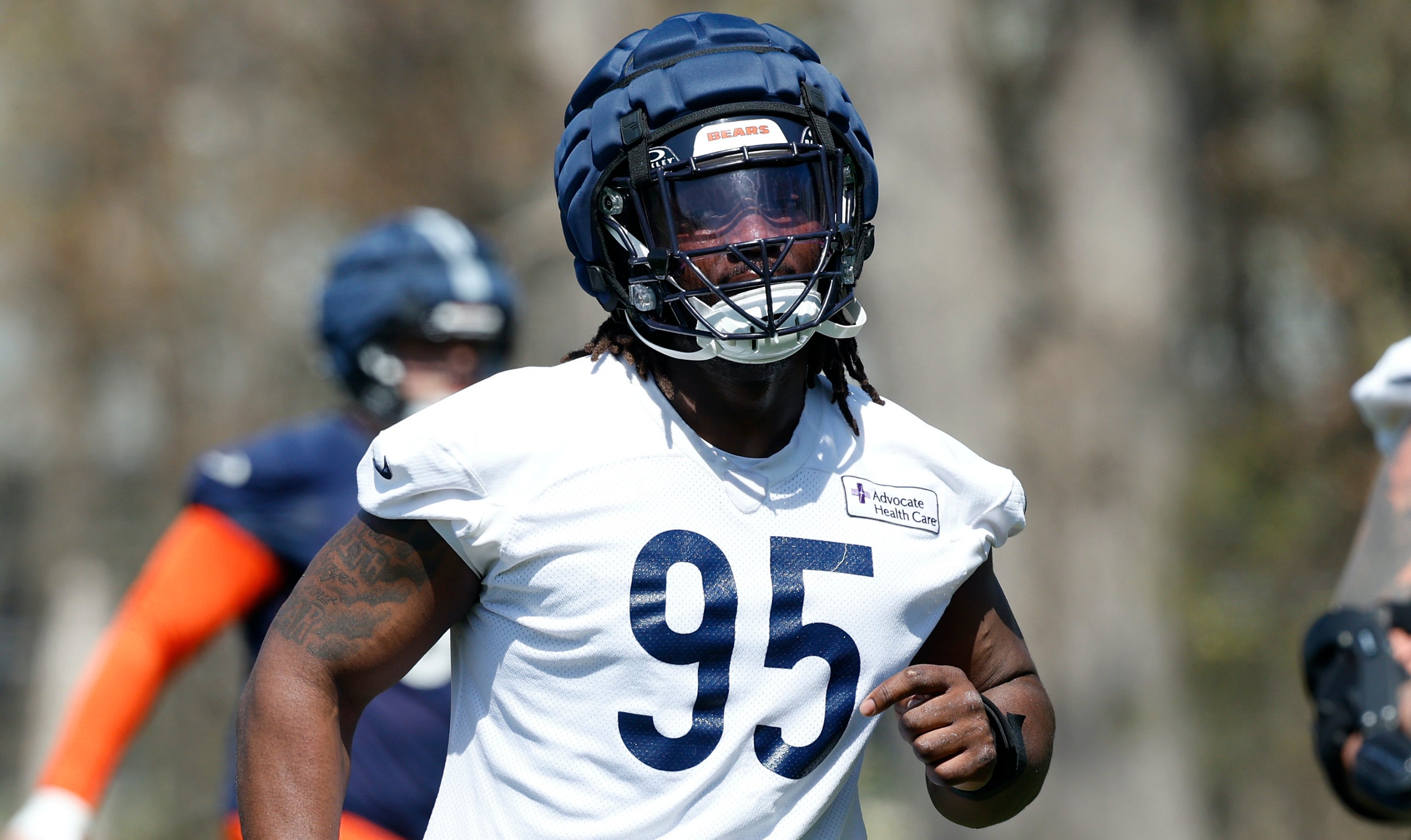 May 9, 2025; Lake Forest, IL, USA; Chicago Bears defensive line Shemar Turner (95) warms up during the Rookie Minicamp at Halas Hall.