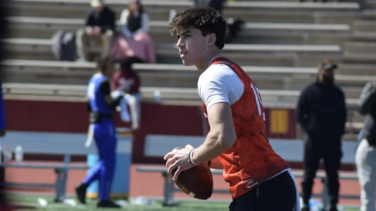 Notre Dame 2027 quarterback target Teddy Jarrard