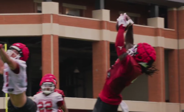 Oklahoma Sooners wide receiver Deion Burks at fall camp