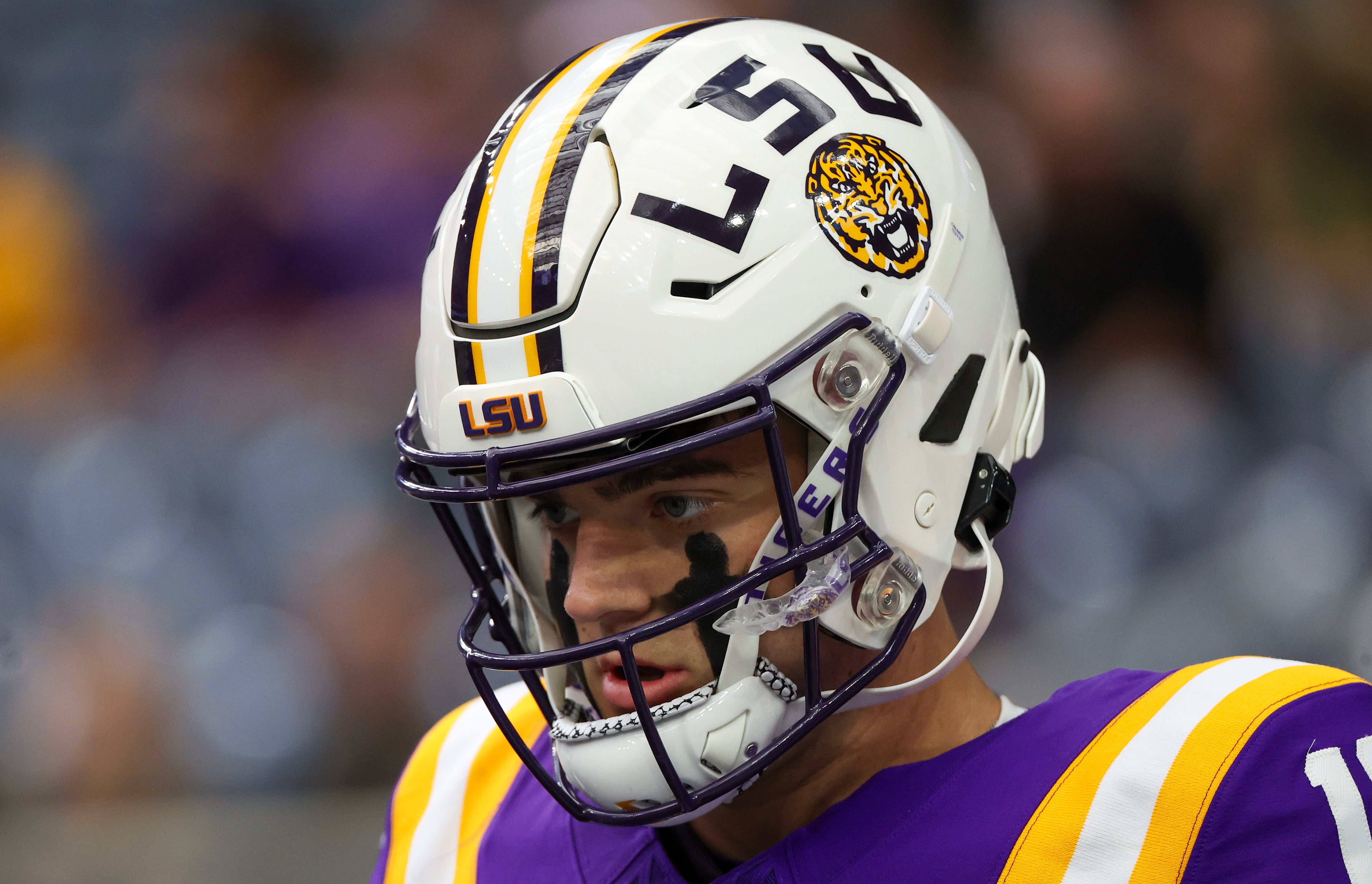 LSU Tigers quarterback Garrett Nussmeier