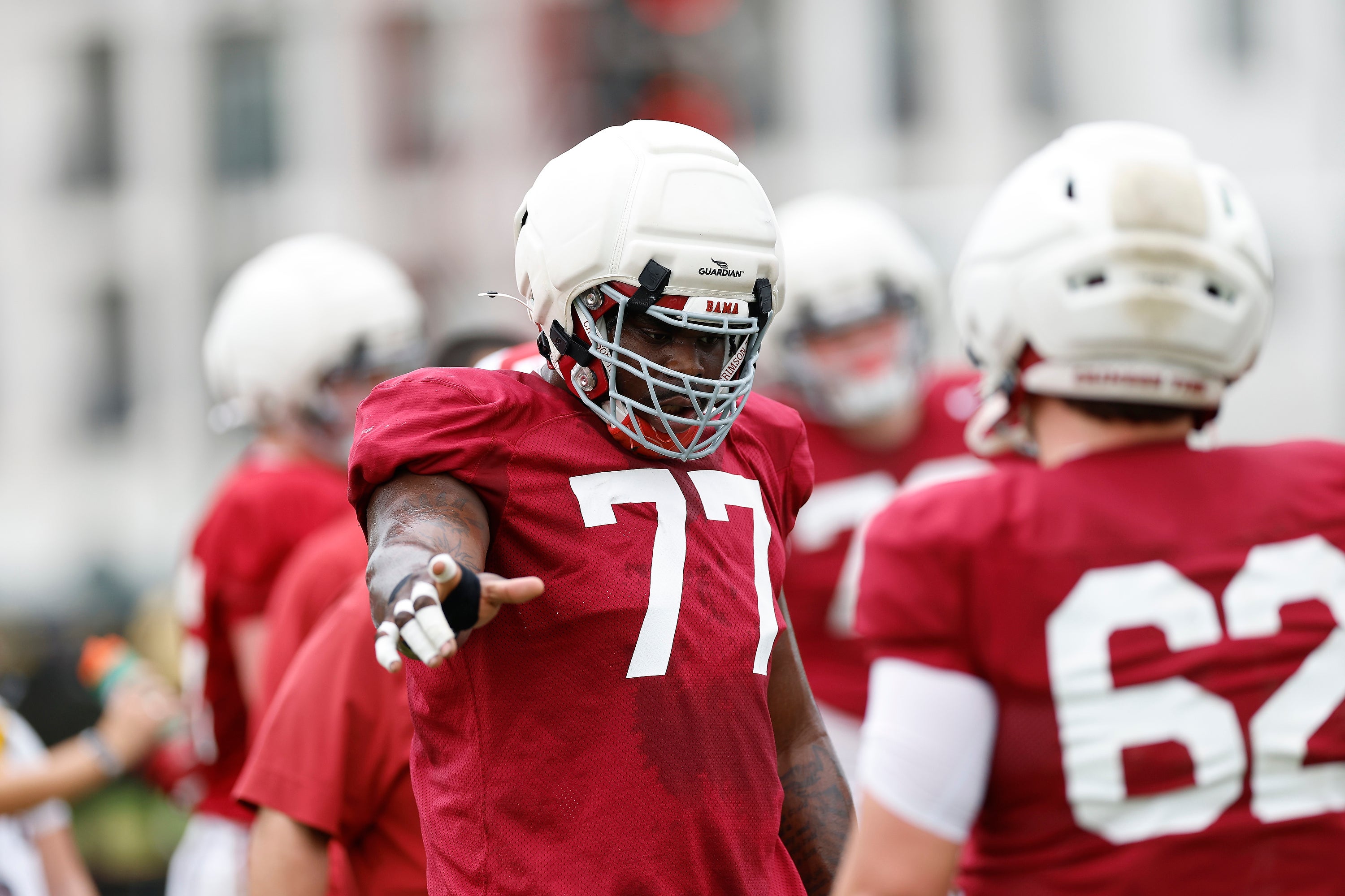 Alabama offensive lineman Jaeden Roberts