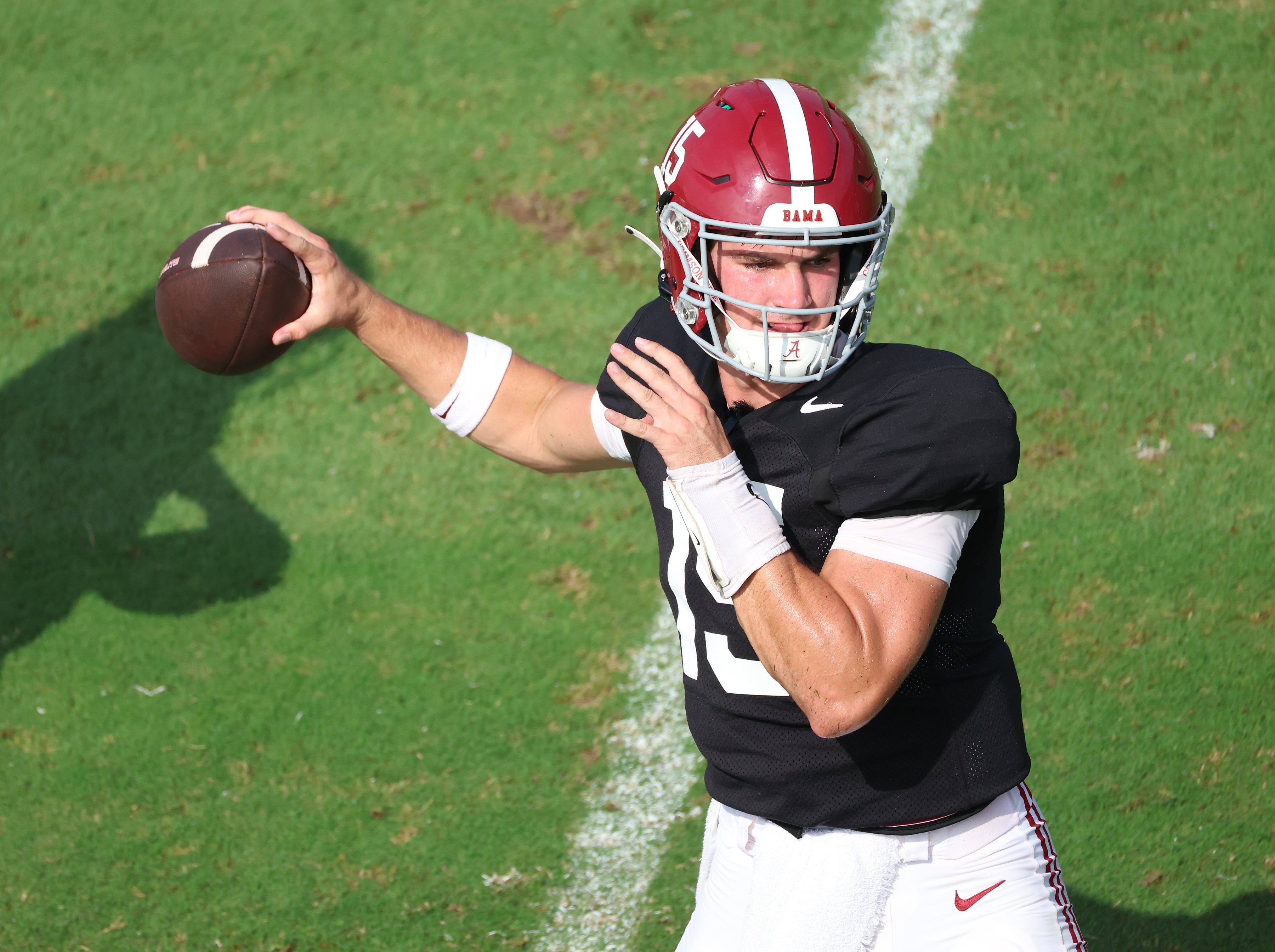 Alabama quarterback Ty Simpson