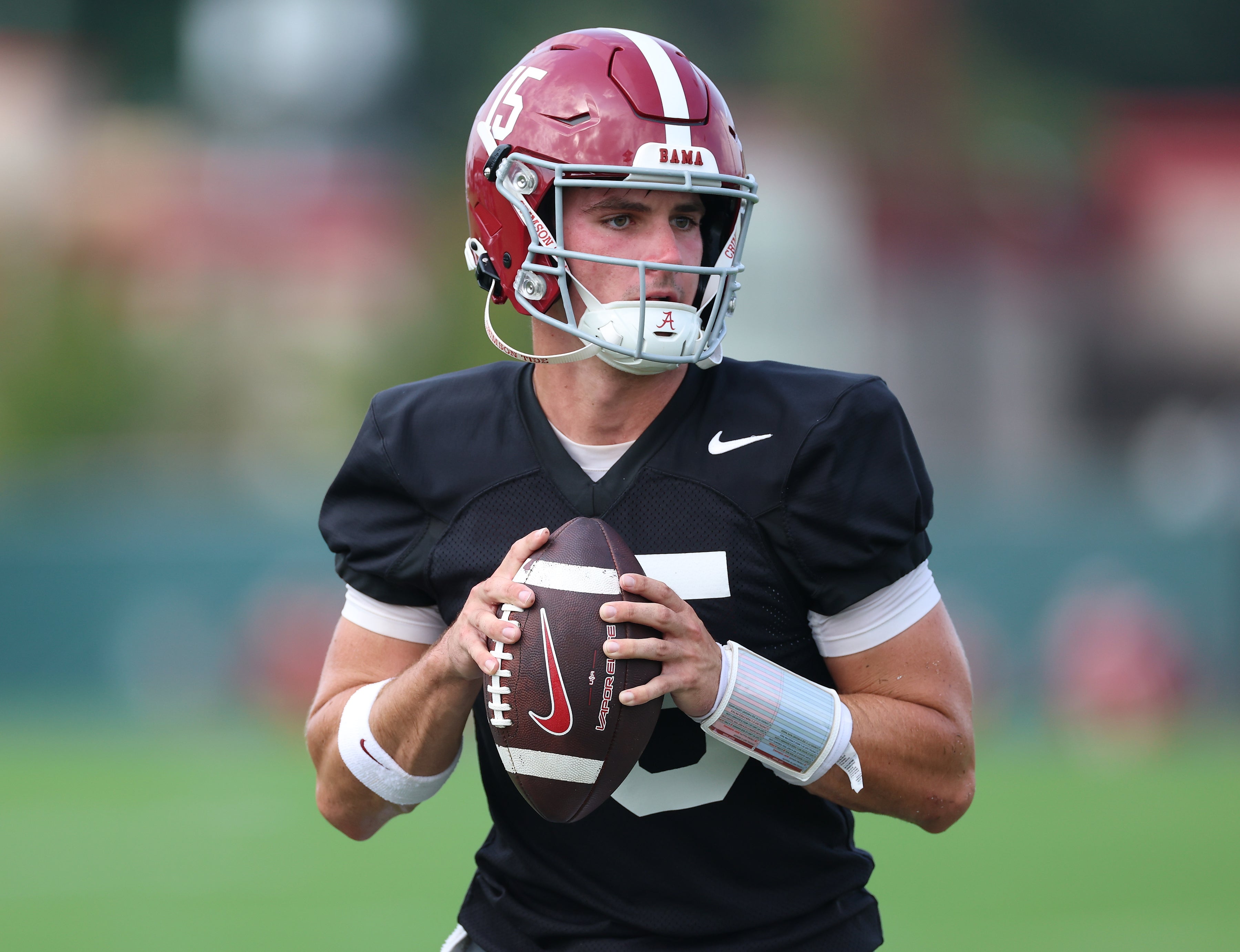 Alabama quarterback Ty Simpson
