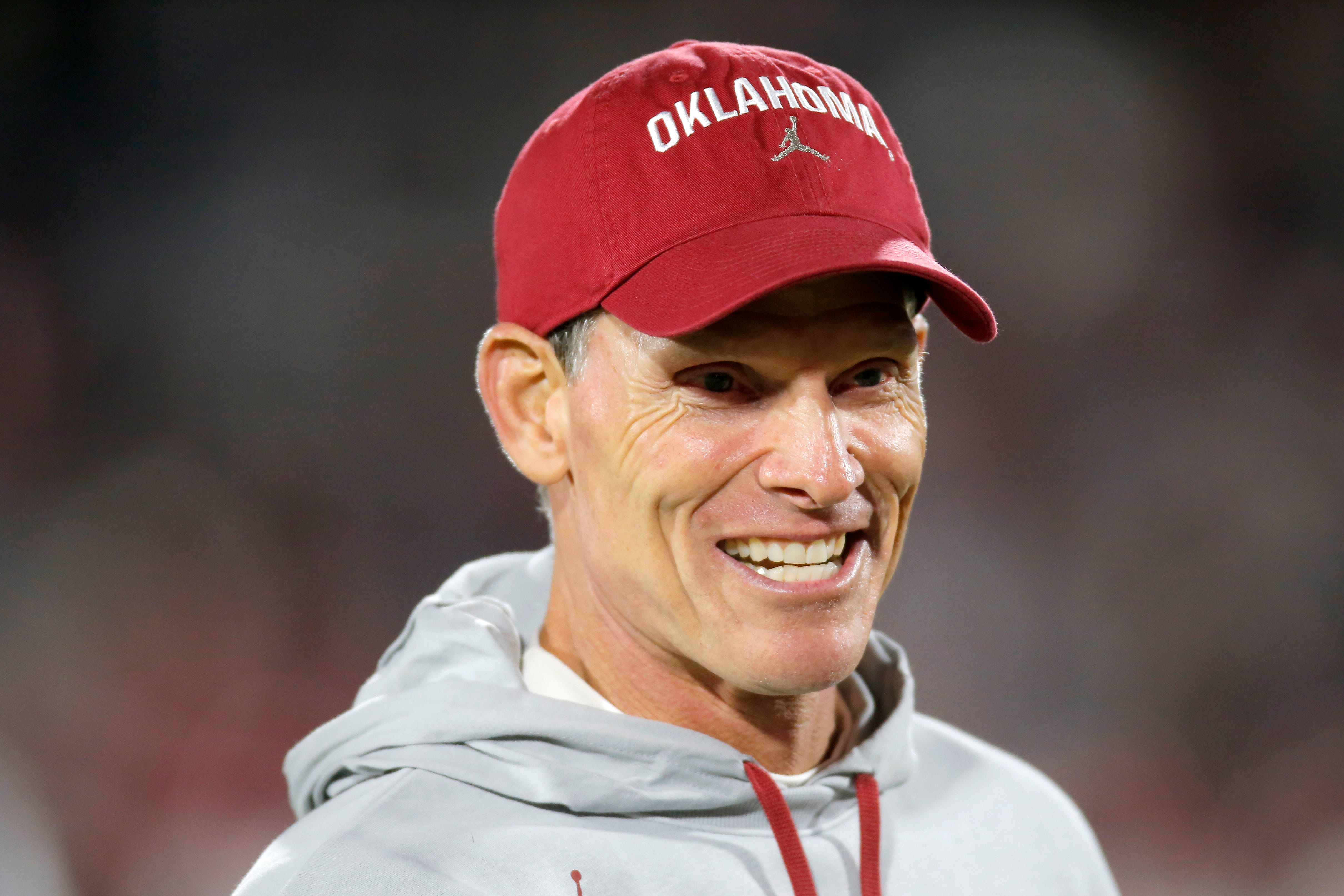 Oklahoma Sooners head coach Brent Venables