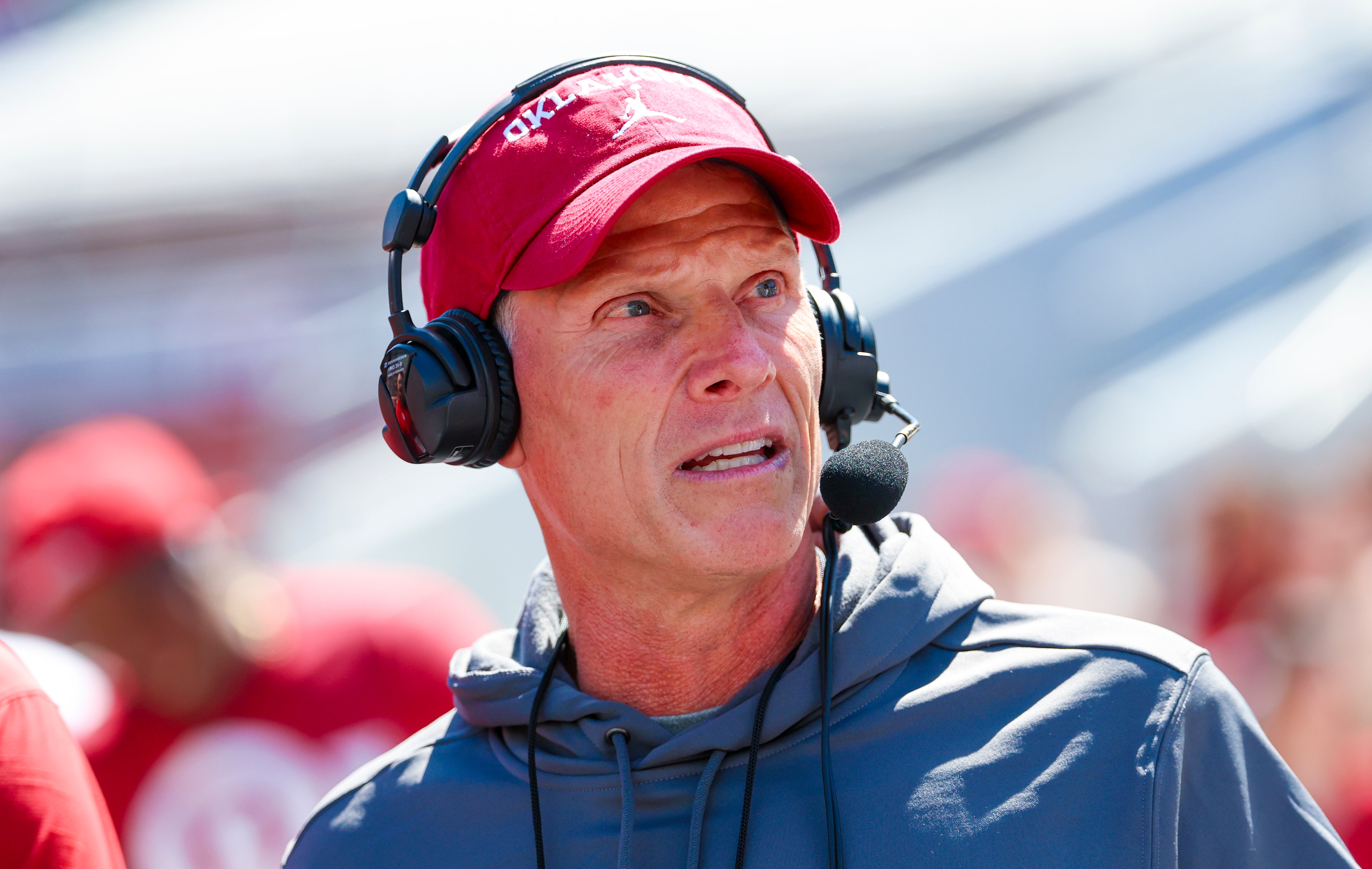 Oklahoma Sooners head coach Brent Venables