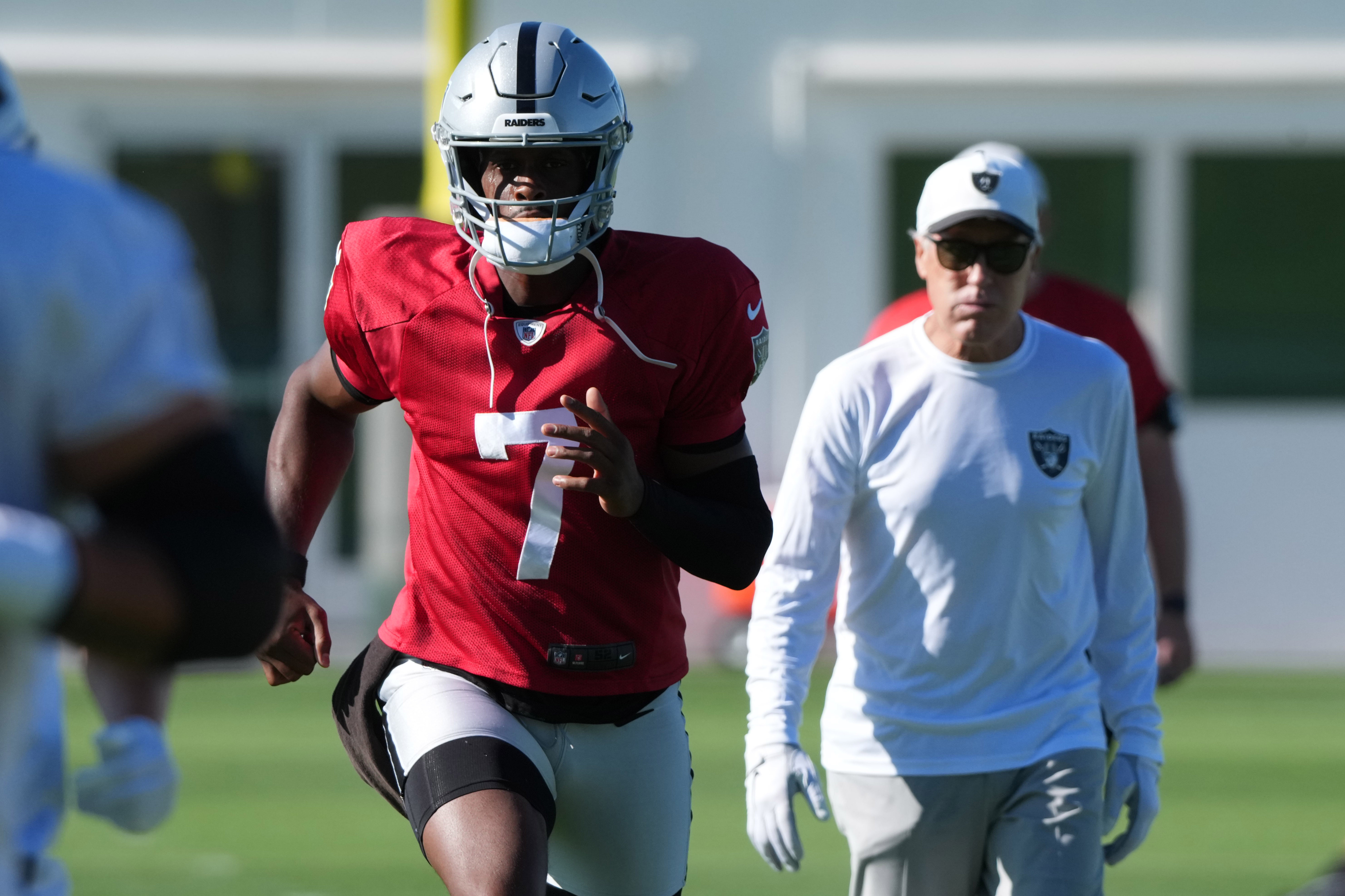 Las Vegas Raiders head coach Pete Carroll quarterback Geno Smith