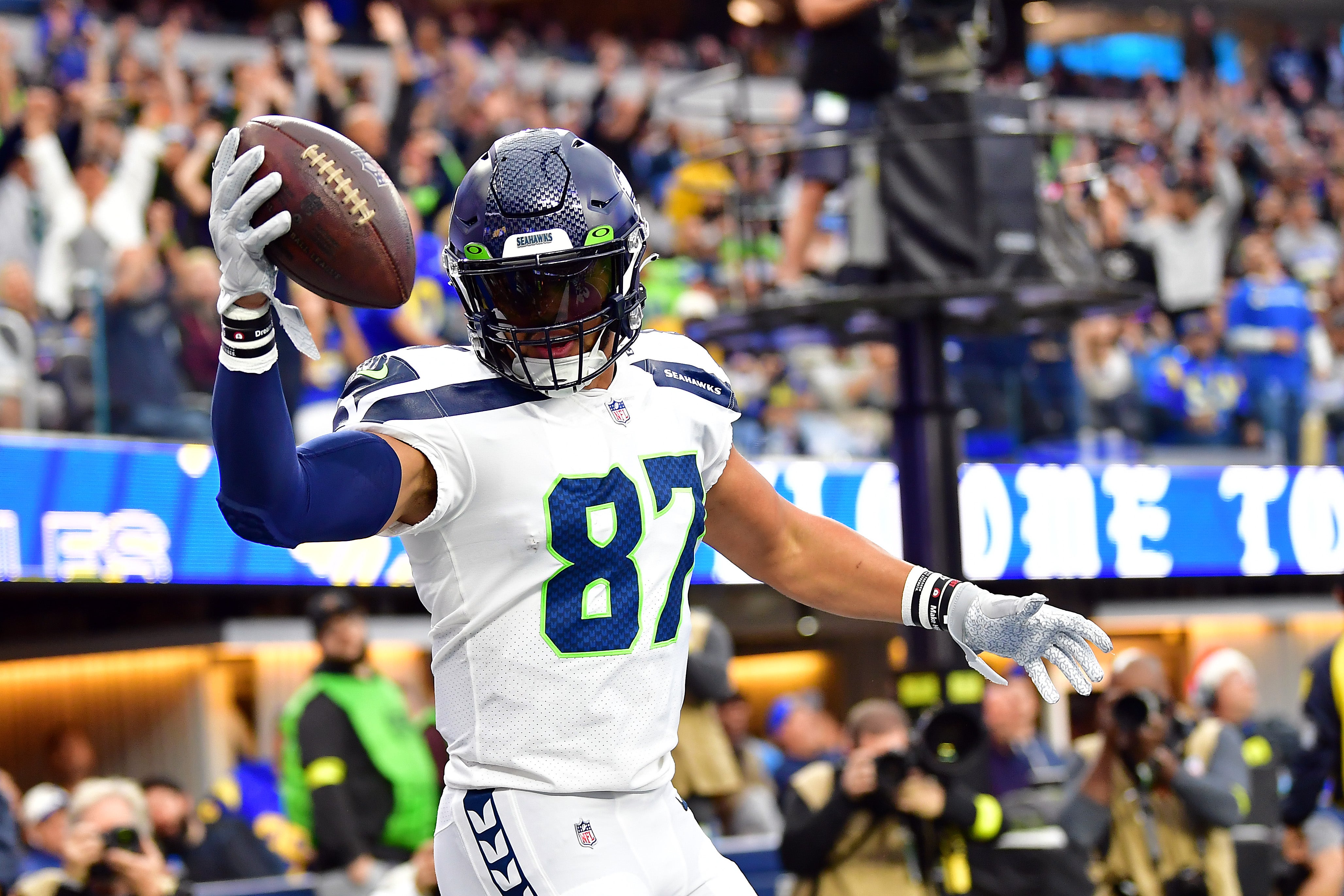 Dec 4, 2022; Inglewood, California, USA; Seattle Seahawks tight end Noah Fant (87) celebrates his touchdown scored against the Los Angeles Rams during the first half at SoFi Stadium.