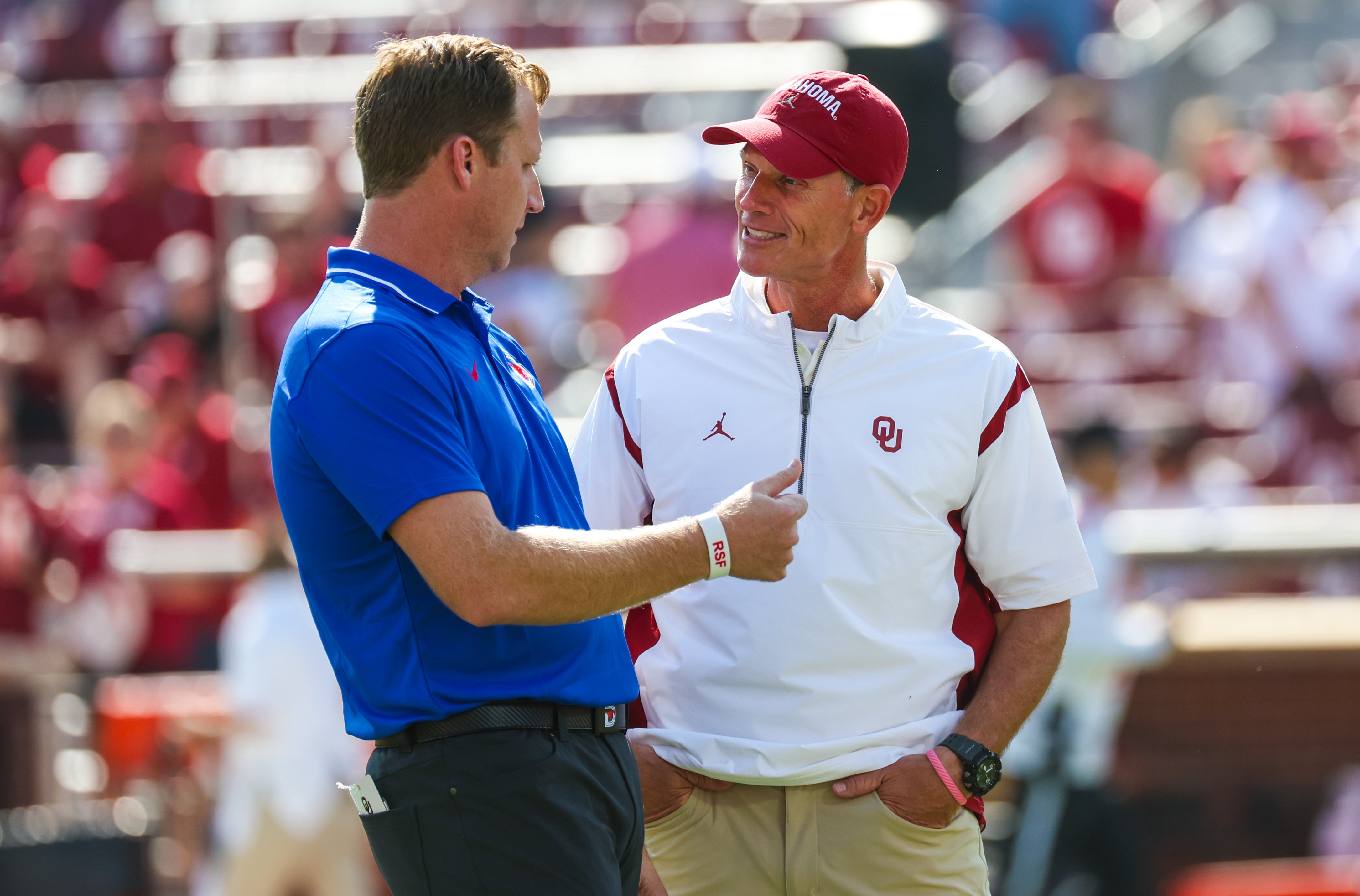 Oklahoma Sooners head coach Brent venables