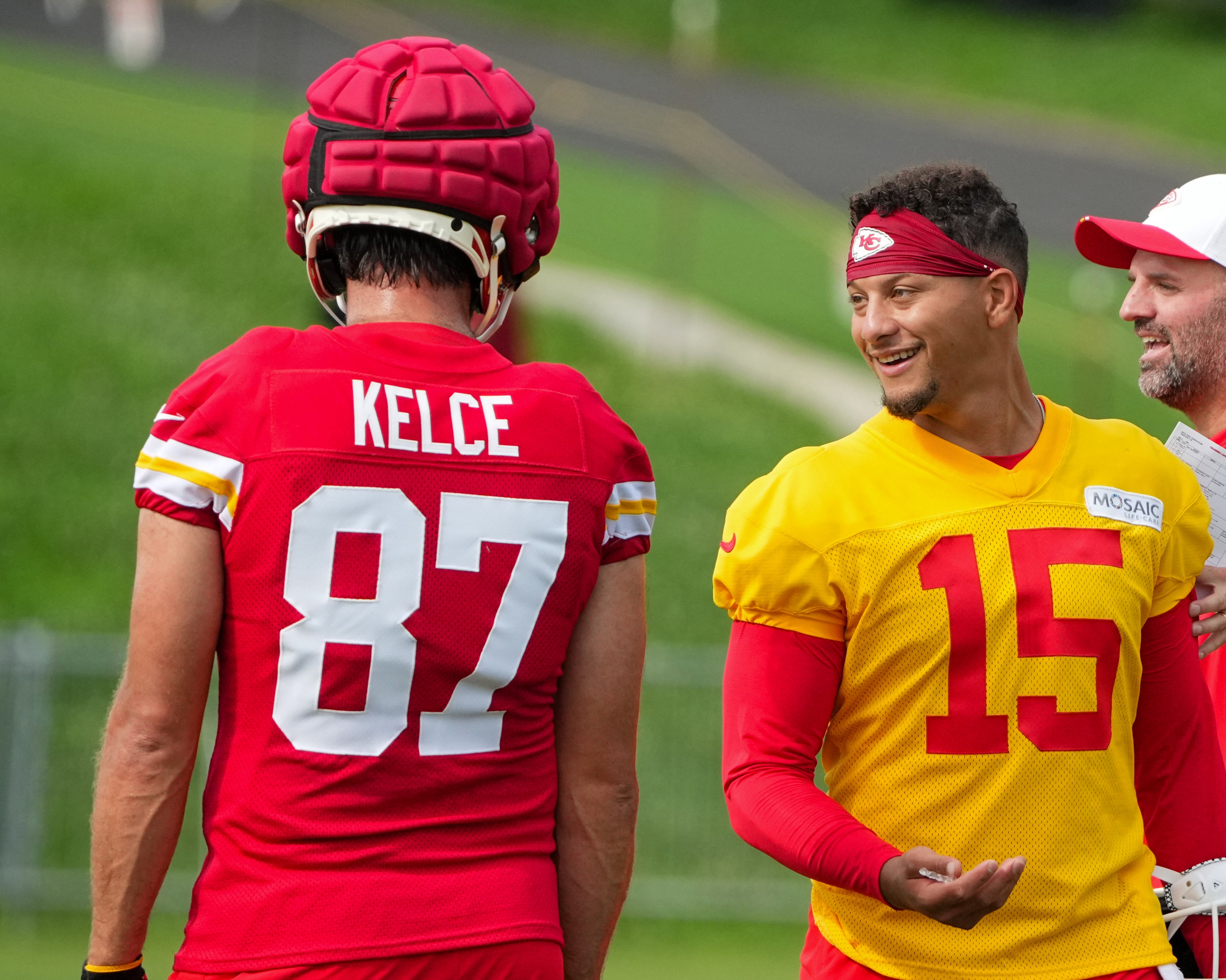 Kansas City Chiefs quarterback Patrick Mahomes and tight end Travis Kelce