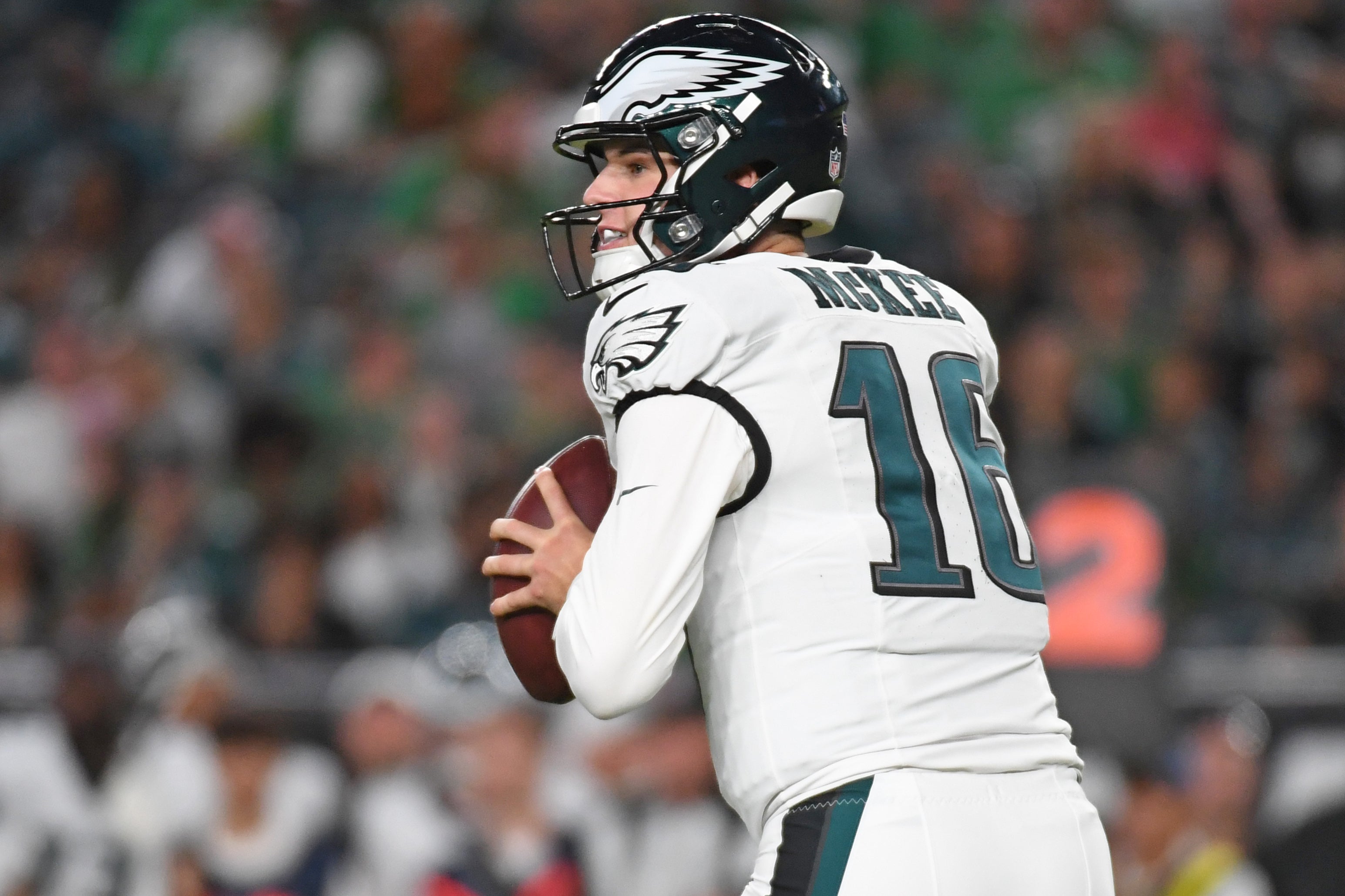 Philadelphia Eagles quarterback Tanner McKee (16) against the Cincinnati Bengals during the second quarter at Lincoln Financial Field. Eric Hartline-Imagn Images