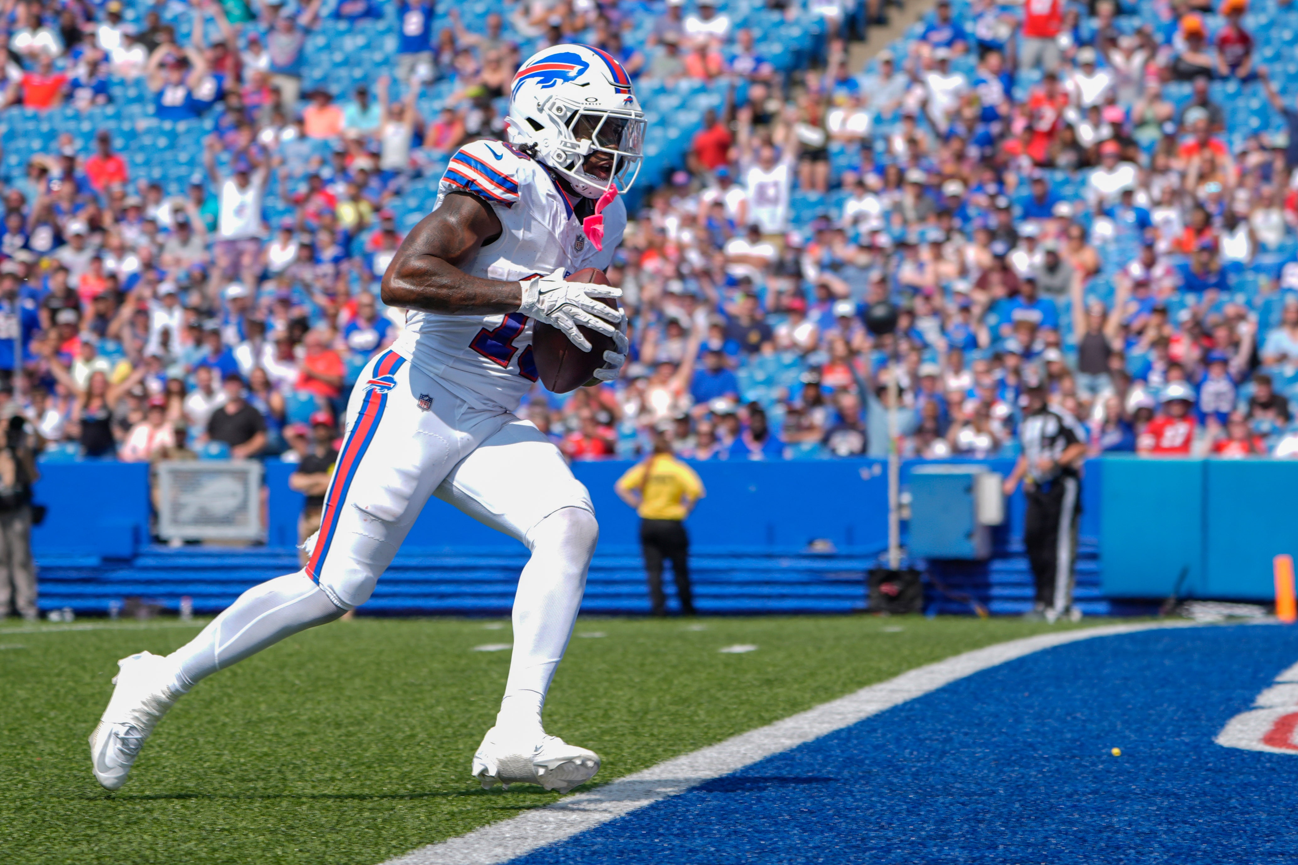 Buffalo Bills receiver KJ Hamler trots into the endzone