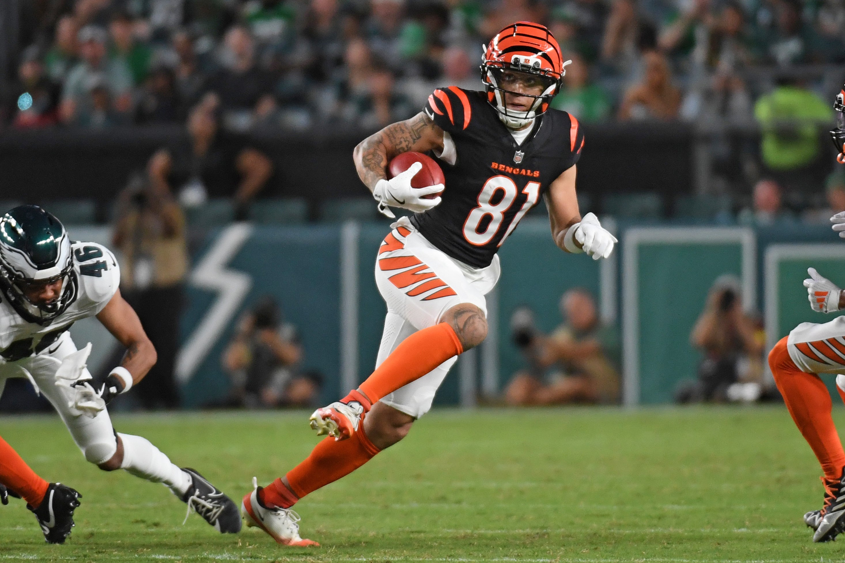 Aug 7, 2025; Philadelphia, Pennsylvania, USA; Cincinnati Bengals wide receiver Jermaine Burton (81) returns a punt against the Philadelphia Eagles at Lincoln Financial Field.