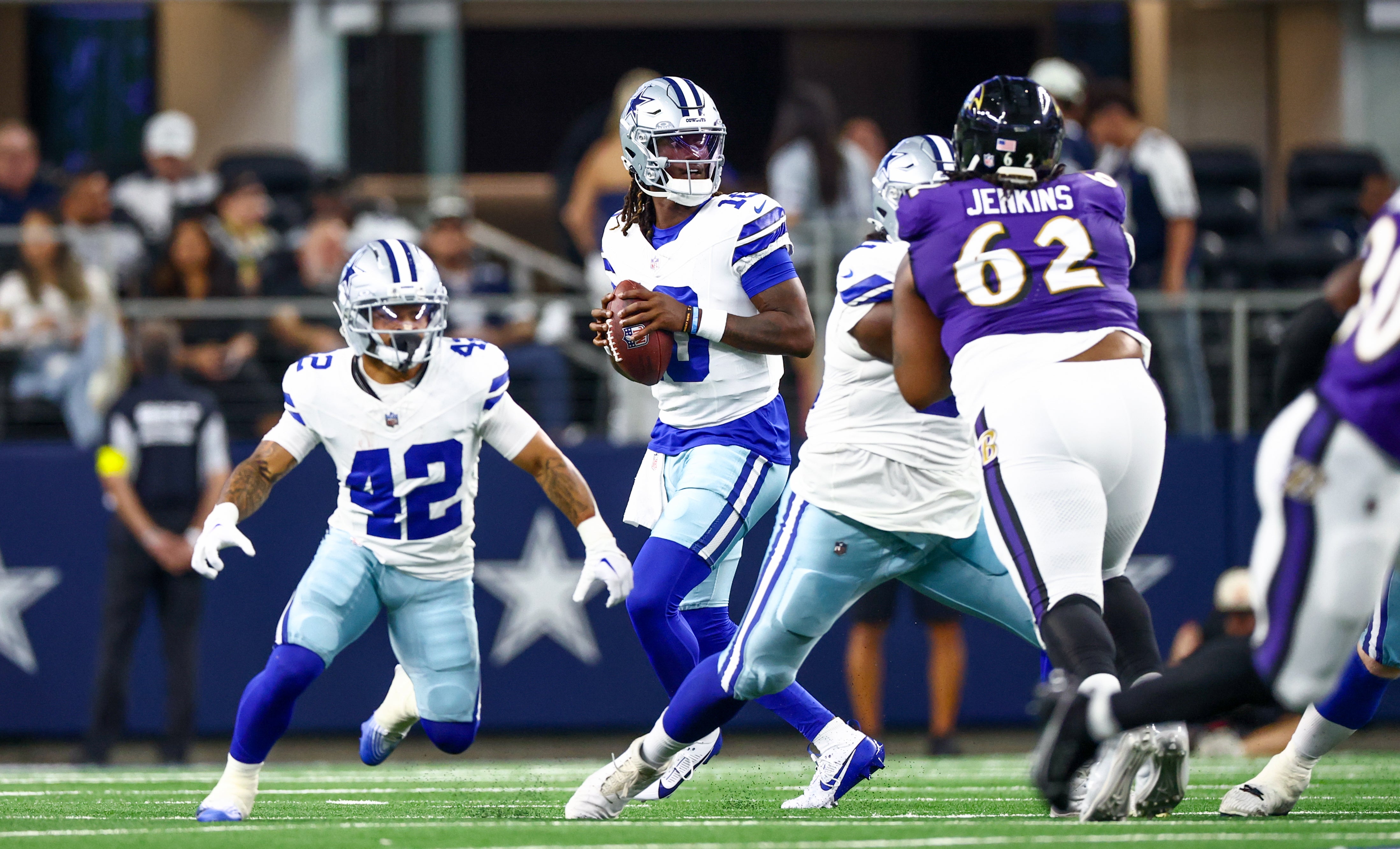 Dallas Cowboys quarterback Joe Milton III (10) throws during the first half against the Baltimore Ravens at AT&T Stadium. Mandatory Credit: Kevin Jairaj-Imagn ImagesDallas Cowboys quarterback Joe Milton III (10) throws during the first half against the Baltimore Ravens at AT&T Stadium.