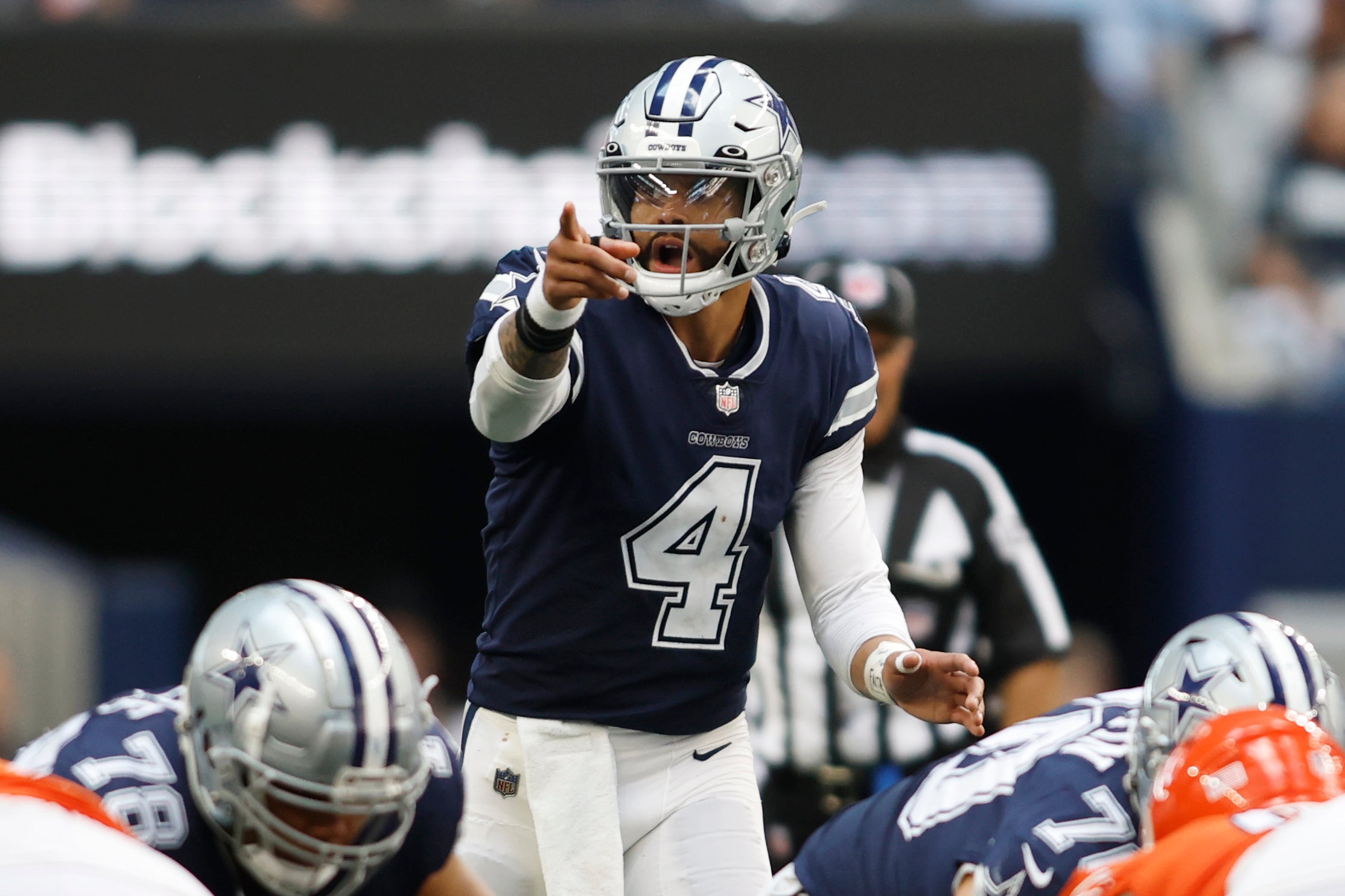 Oct 30, 2022; Arlington, Texas, USA; Dallas Cowboys quarterback Dak Prescott (4) calls a play in the fourth quarter against the Chicago Bears at AT&T Stadium.