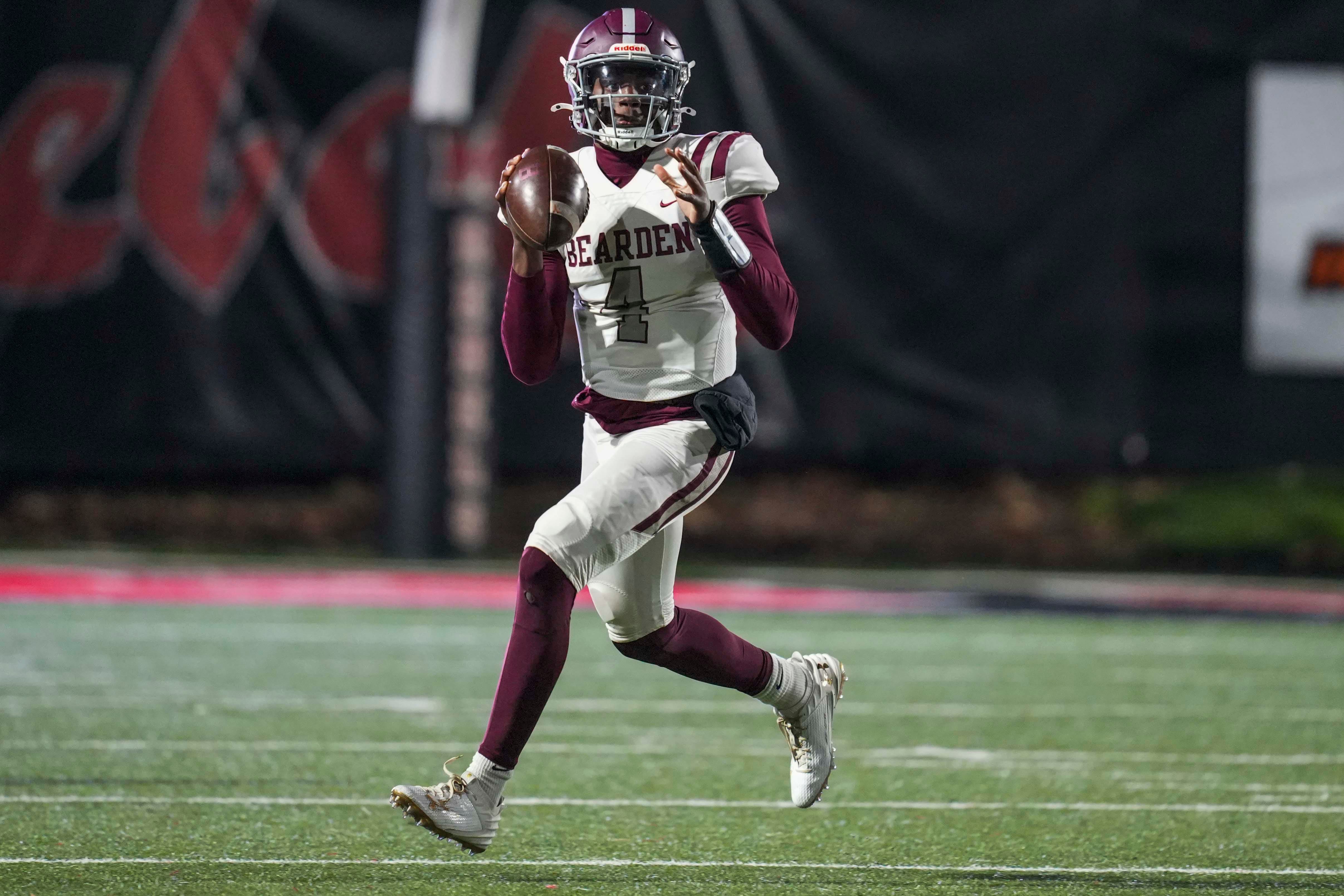 Bearden's DJ Hunter (4) prepares to throw the ball during a TSSAA Class 6A quarterfinals playoff game between Bearden and Maryville High School on Friday, November 22, 2024.