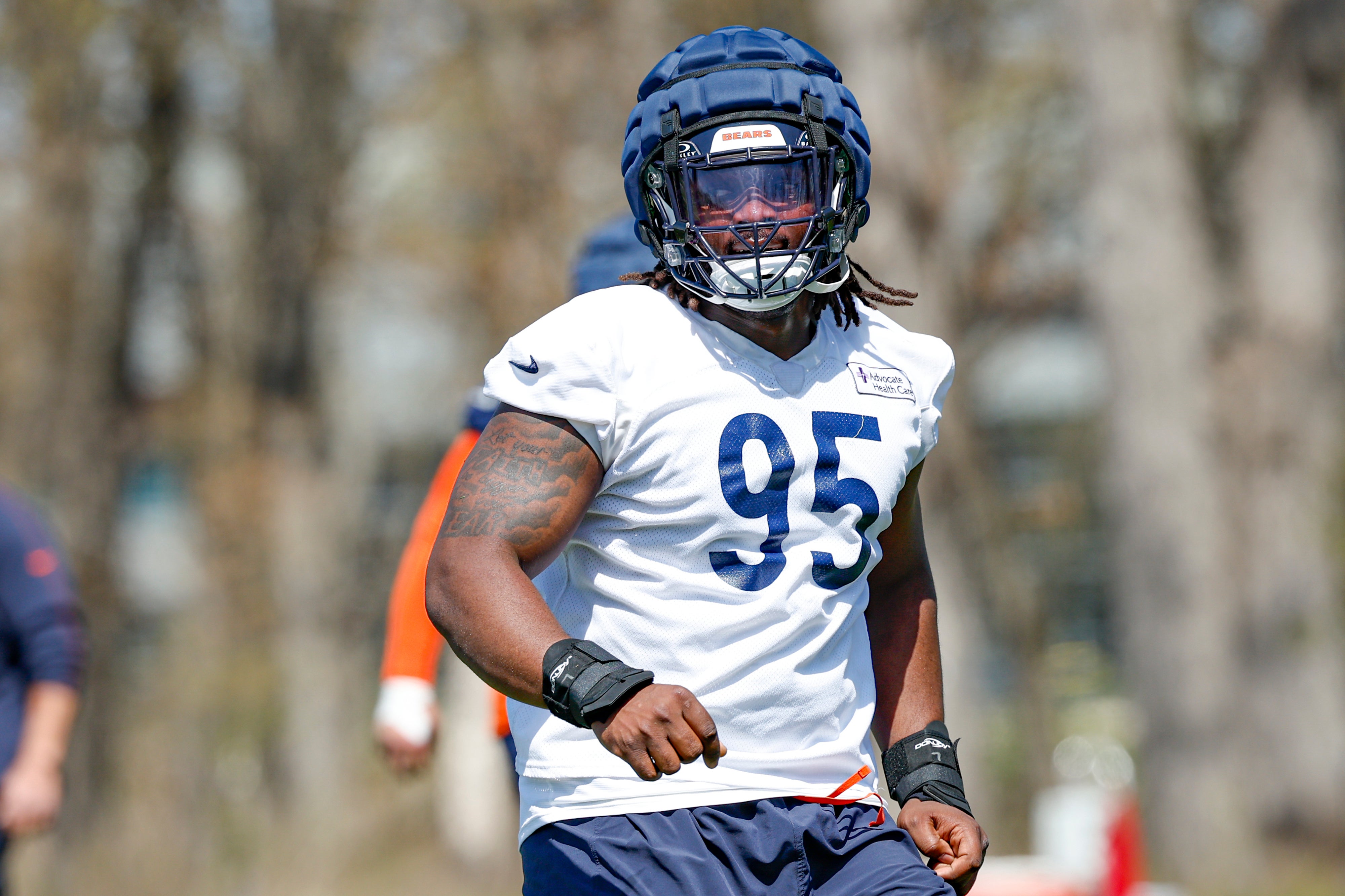 May 9, 2025; Lake Forest, IL, USA; Chicago Bears defensive line Shemar Turner (95) warms up during the Rookie Minicamp at Halas Hall.