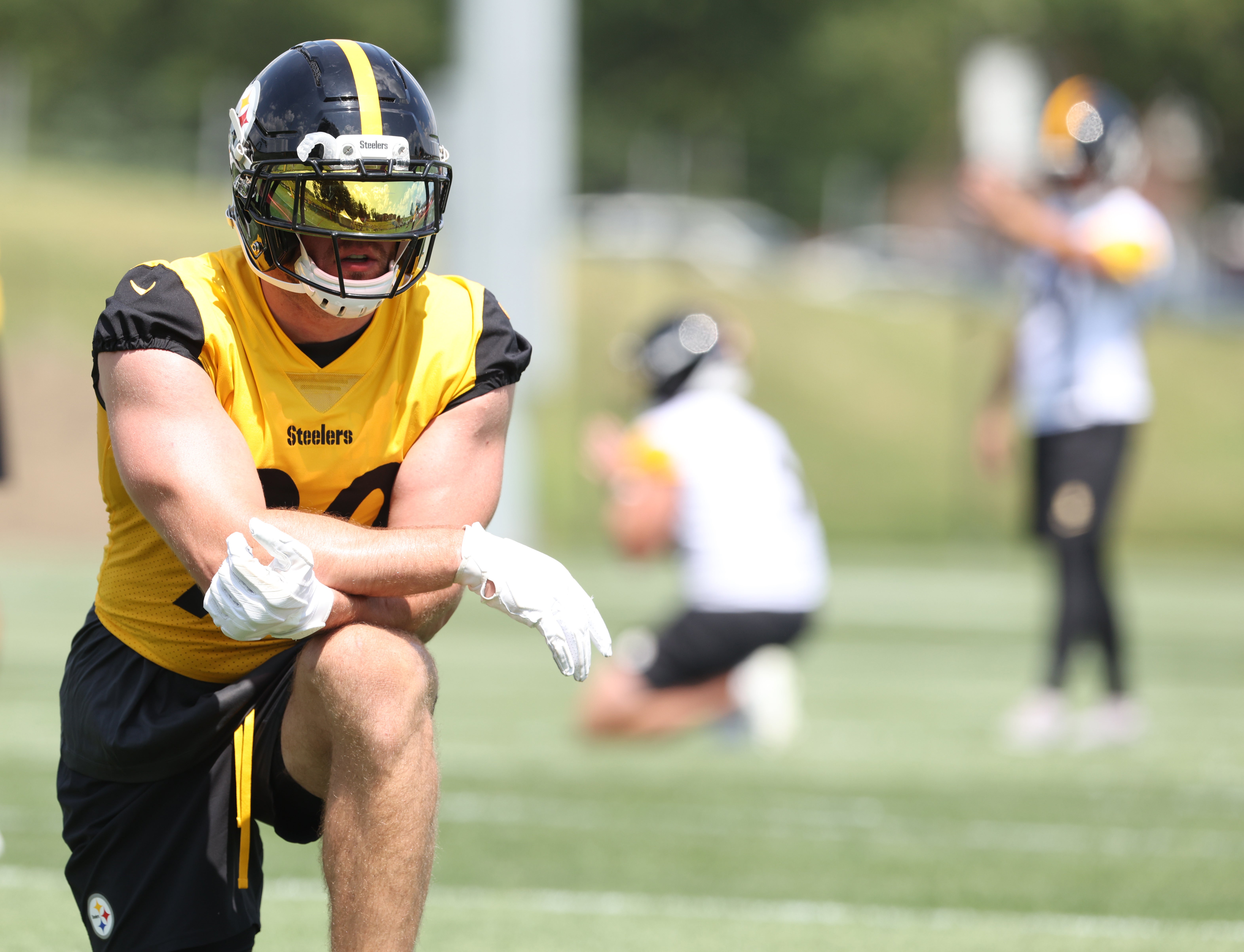Jul 24, 2025; Latrobe, PA, USA; Pittsburgh Steelers linebacker T.J. Watt (90) participates in drills during training camp at Saint Vincent College.