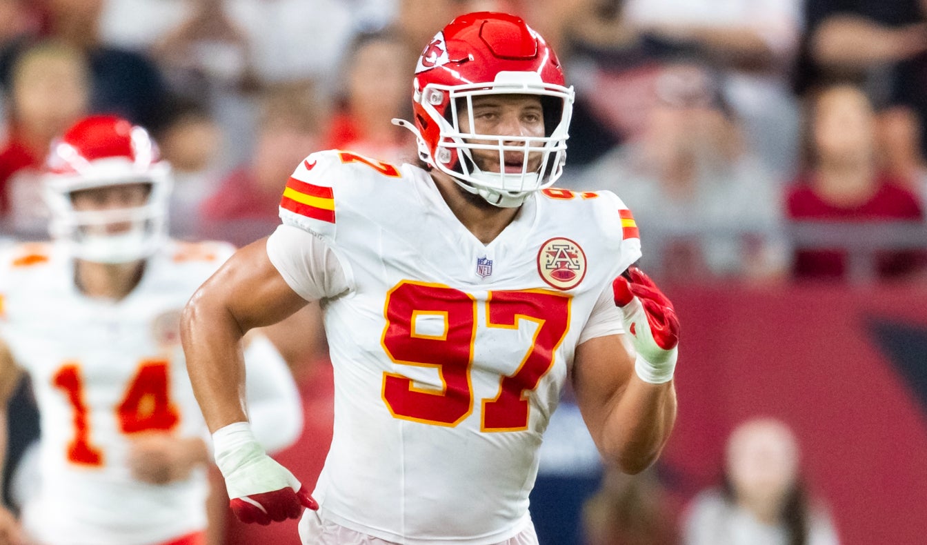 Kansas City Chiefs defensive end Ashton Gillotte (97) against the Arizona Cardinals during a preseason NFL game at State Farm Stadium.
