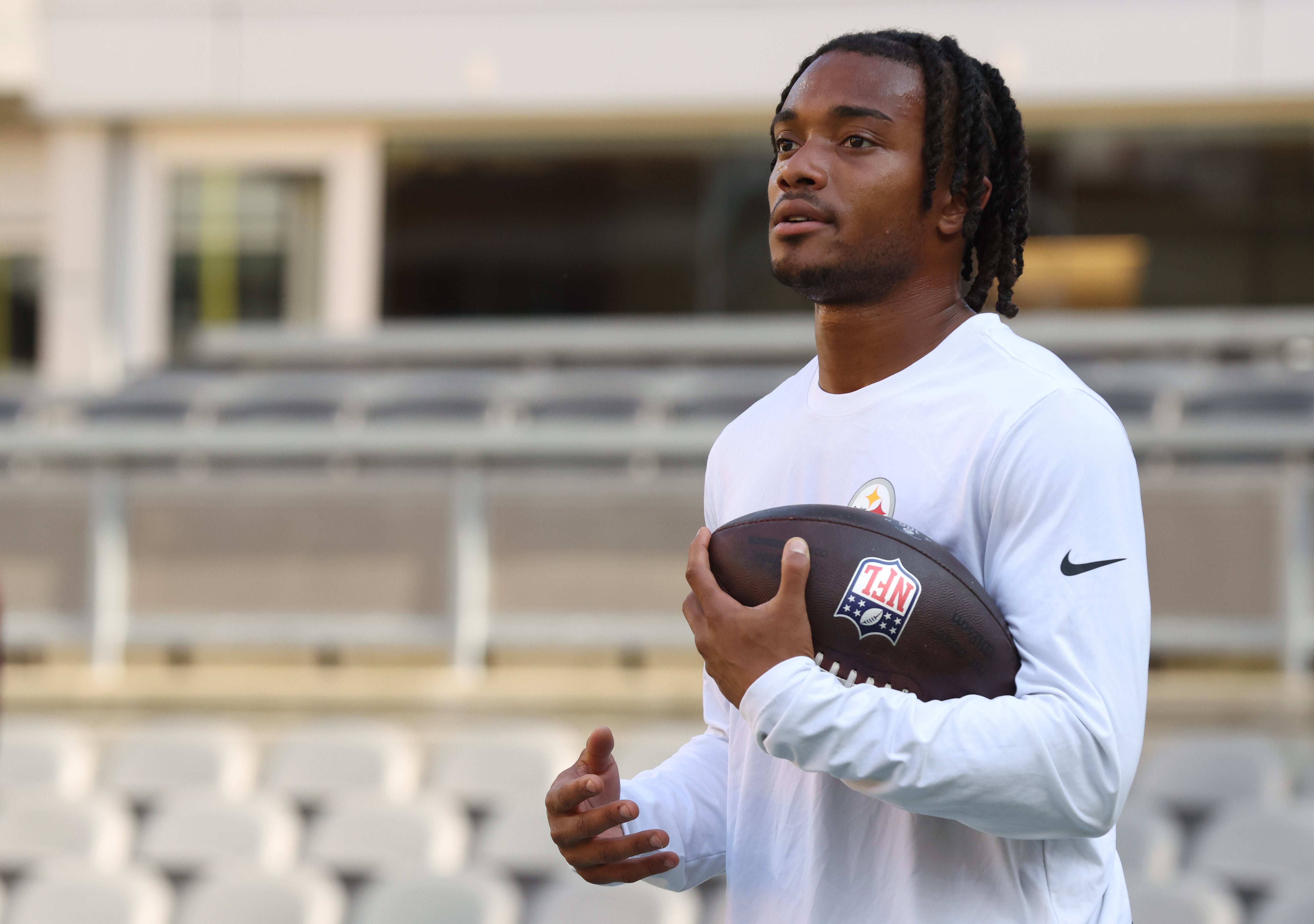 Aug 16, 2025; Pittsburgh, Pennsylvania, USA; Pittsburgh Steelers wide receiver Calvin Austin III (19) warms up before the game against the Tampa Bay Buccaneers at Acrisure Stadium.