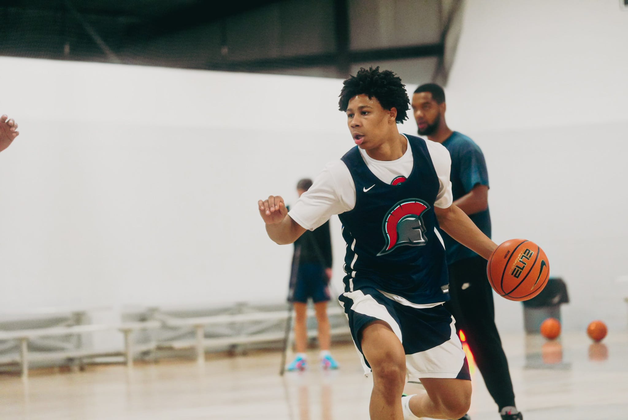 Mason Williams looks to make a move during a practice for Memphis’ Tennessee Collegiate Academy as they prepare for their first season in Nike EYBL Scholastic League on Sept. 3, 2025 at 237 Woodland Lake Drive in Memphis, Tenn.
