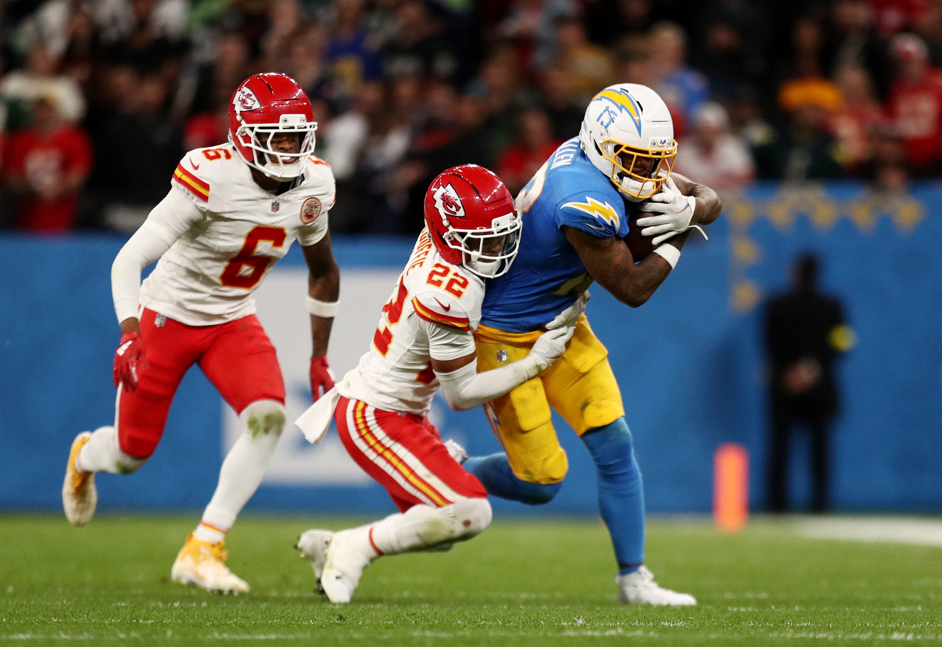 Los Angeles Chargers wide receiver Keenan Allen (13) runs against Kansas City Chiefs cornerback Trent McDuffie (22)