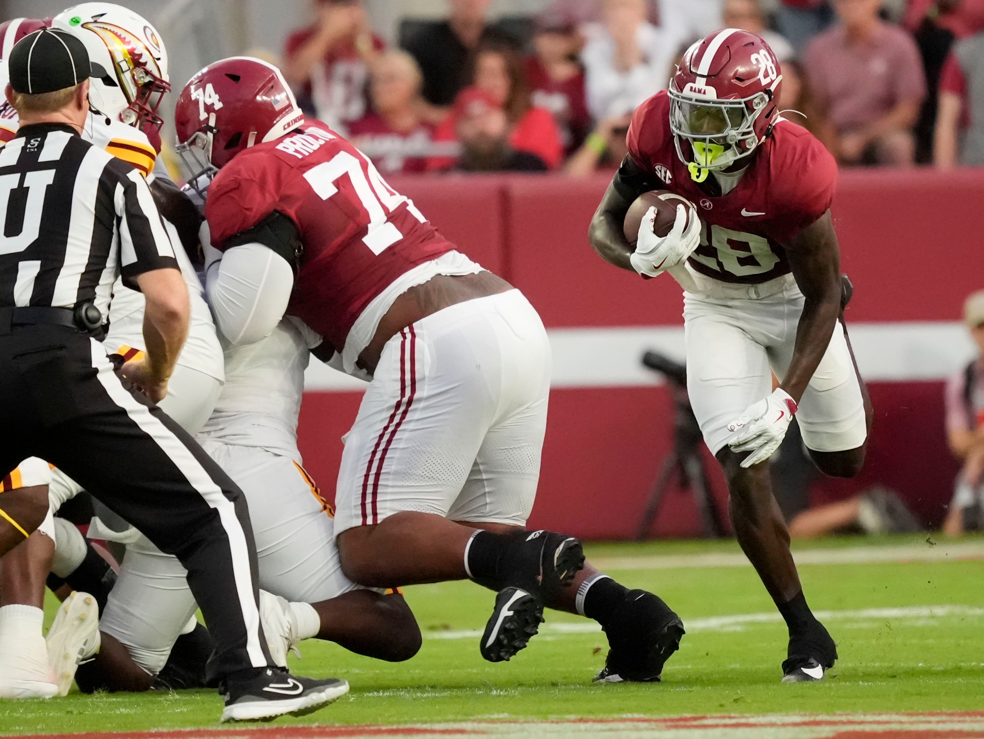 Alabama running back Kevin Riley