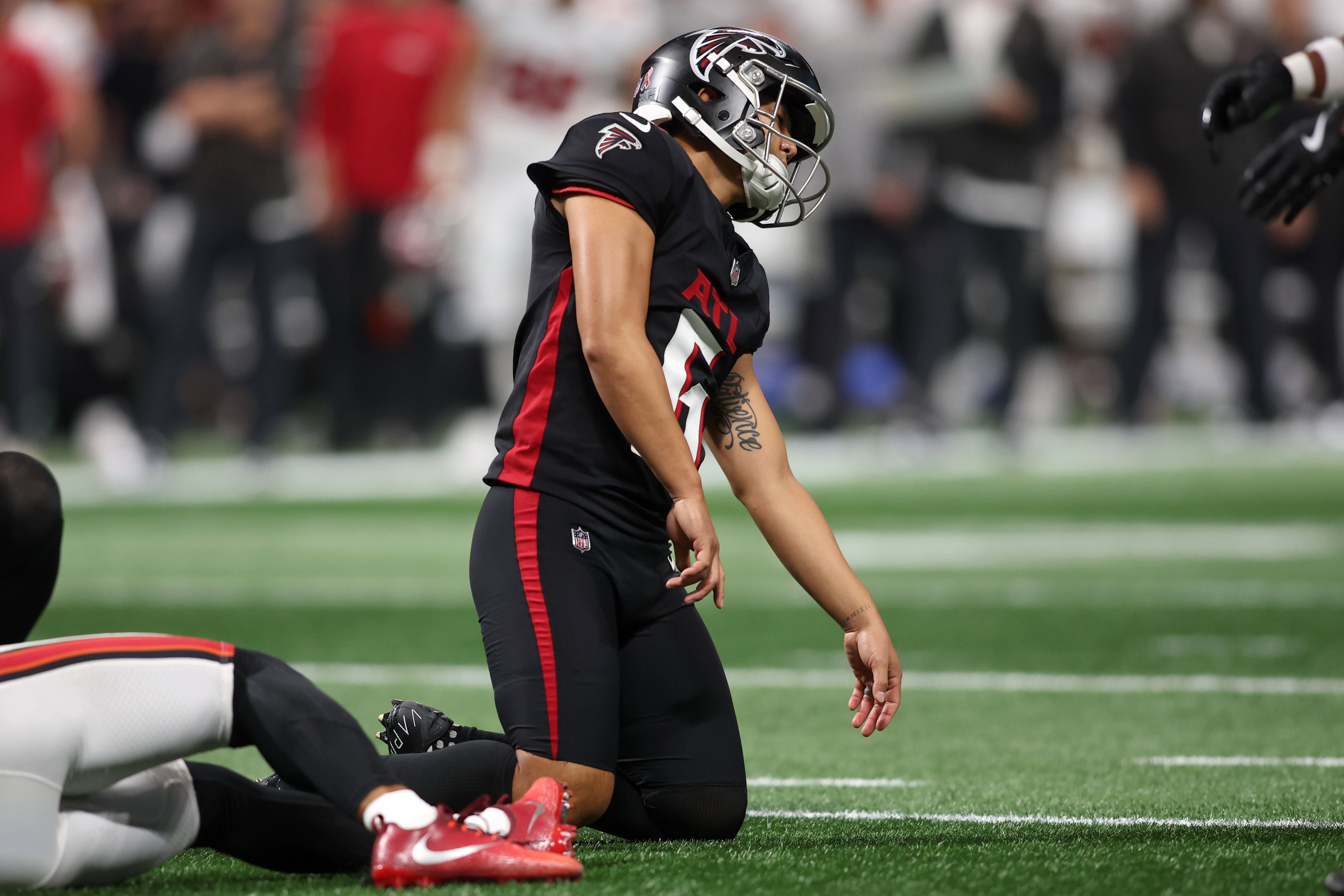 Sep 7, 2025; Atlanta, Georgia, USA; Atlanta Falcons place kicker Younghoe Koo (6) reacts after missing a field goal against the Tampa Bay Buccaneers during the fourth quarter at