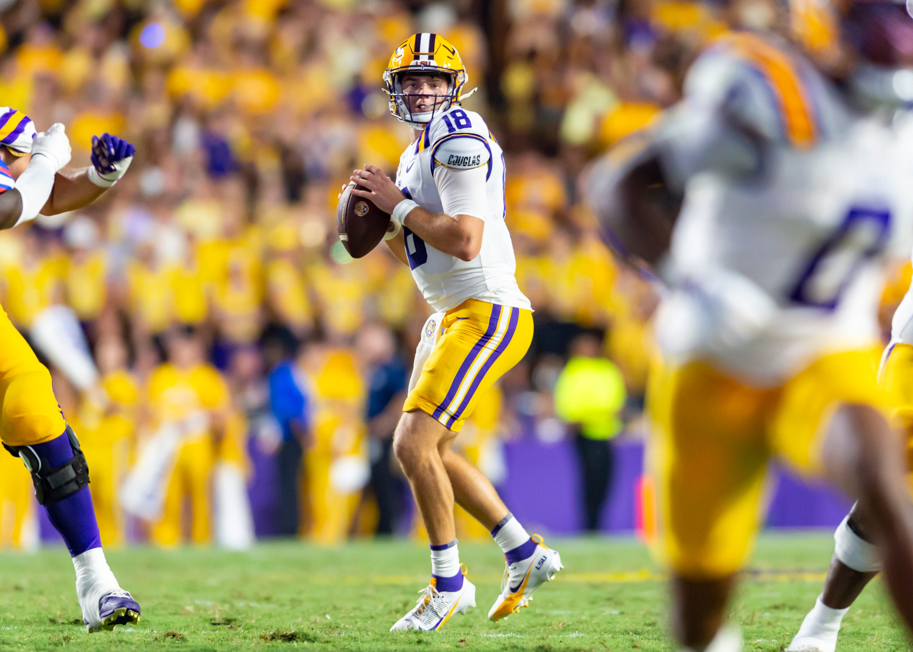 Tigers Quarterback Garrett Nussmeier 18, LSU Tigers take on the Florida Gators. Sept 13, 2025; Baton Rouge, Louisiana, USA; at Tiger Stadium.