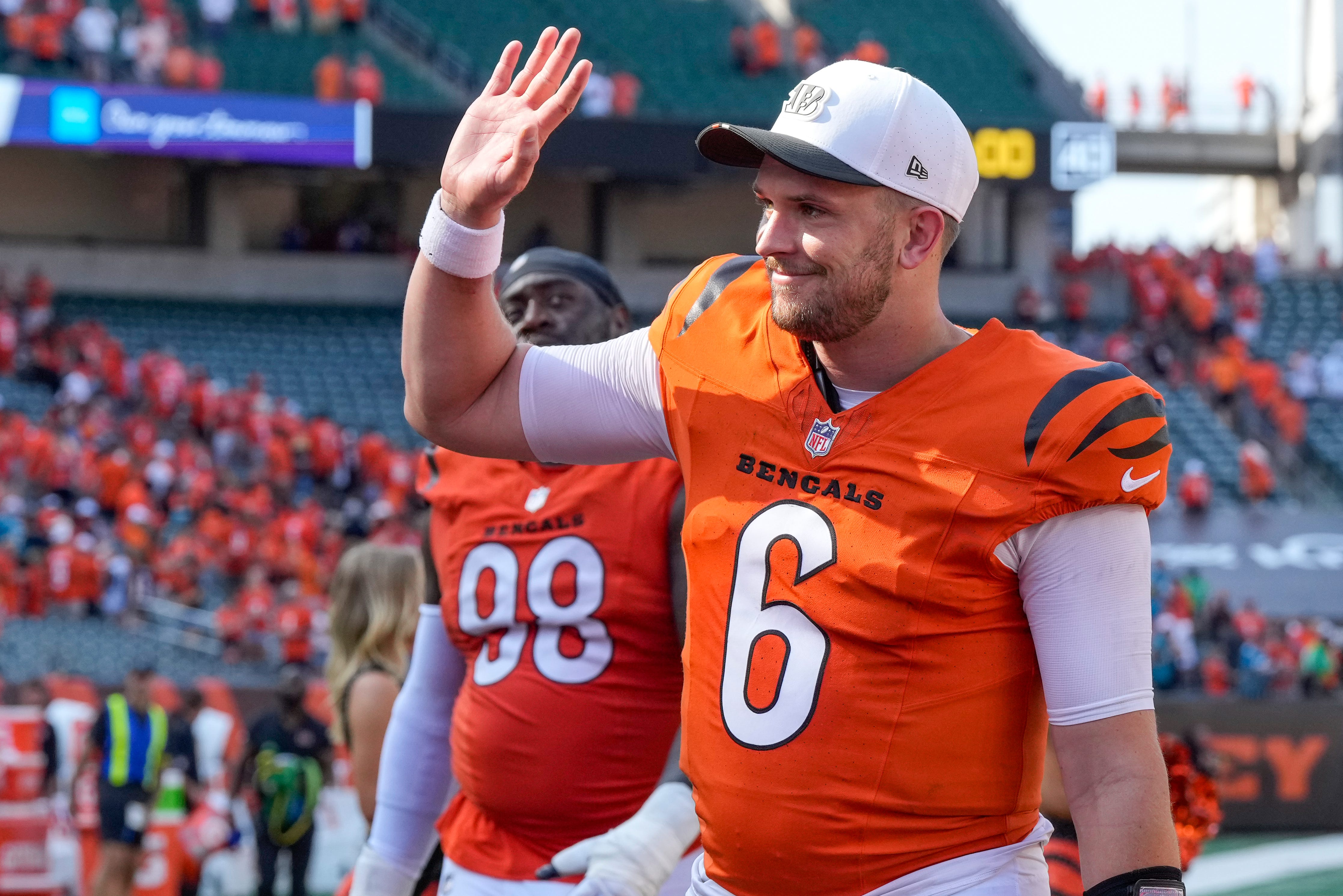 Cincinnati Bengals quarterback Jake Browning (6) waves to fans after the fourth quarter of the NFL Week 2 game between the Cincinnati Bengals and the Jacksonville Jaguars at Paycor Stadium in downtown Cincinnati on Sunday, Sept. 14, 2025. The Bengals came back from a halftime deficit to win 31-27.