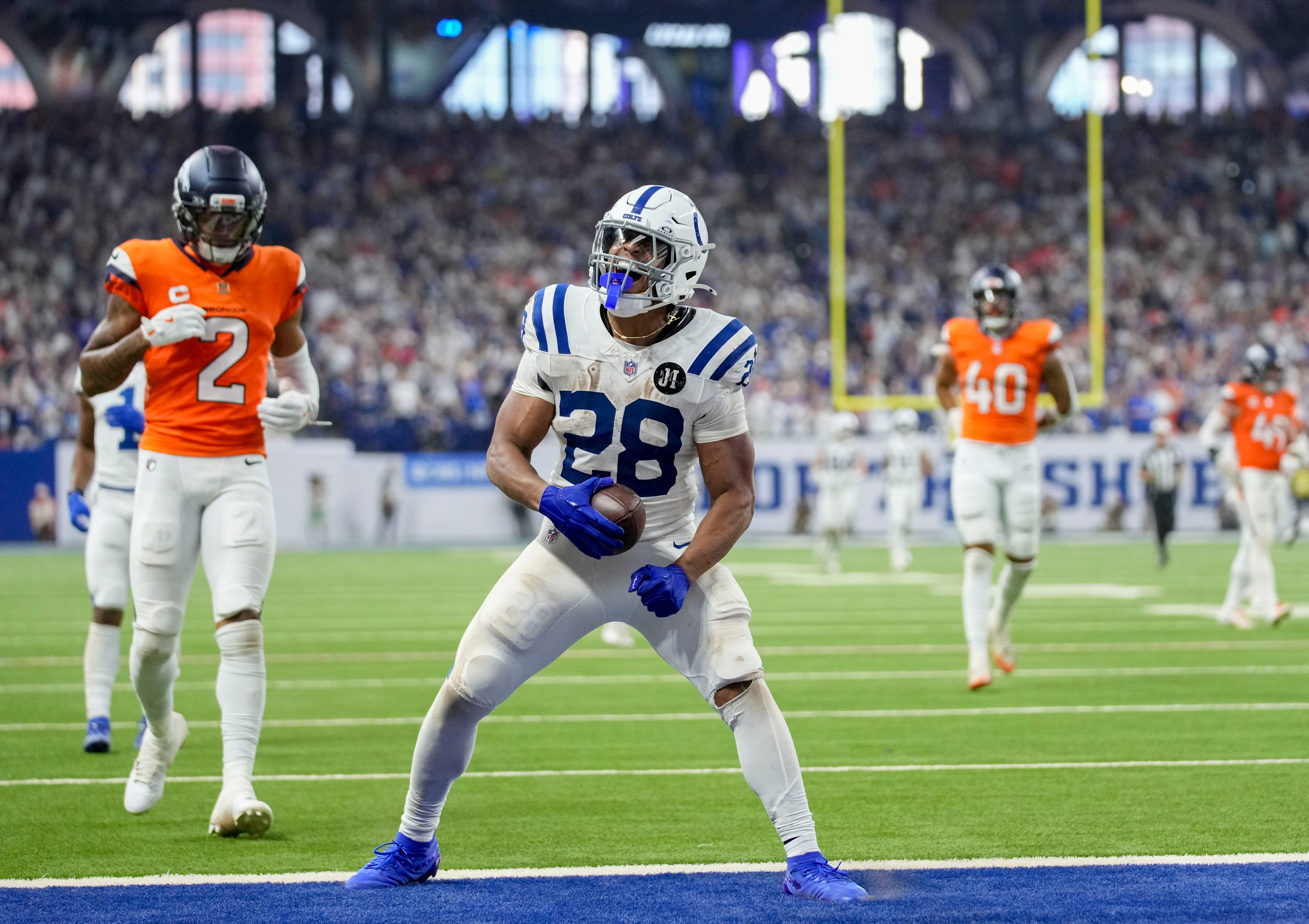 Colts RB Jonathan Taylor celebrates a big play