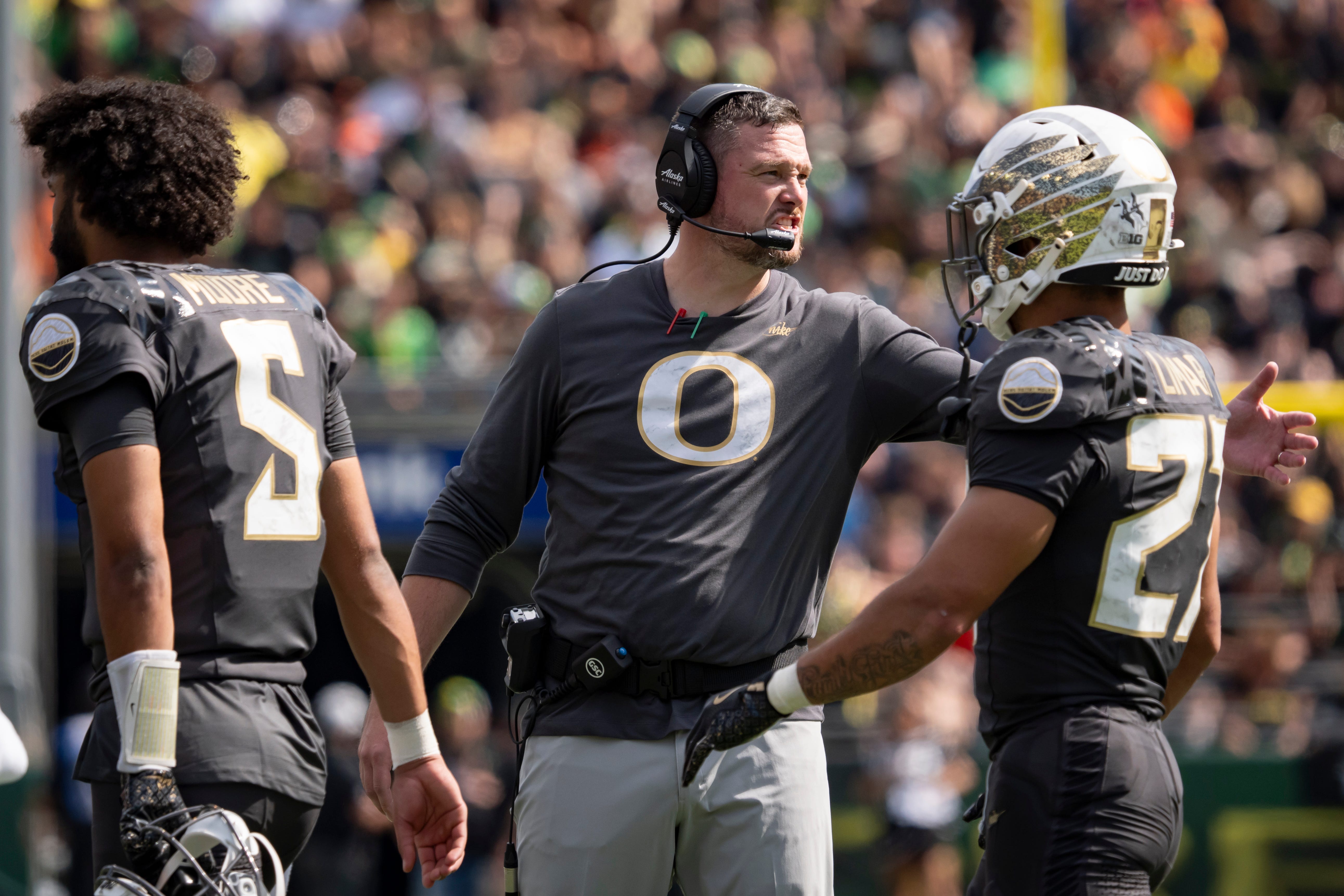 Oregon Ducks head coach Dan Lanning calls to his team during a timeout as the Oregon Ducks host the Oregon State Beavers Sept. 20, 2025, at Autzen Stadium in Eugene, Oregon.