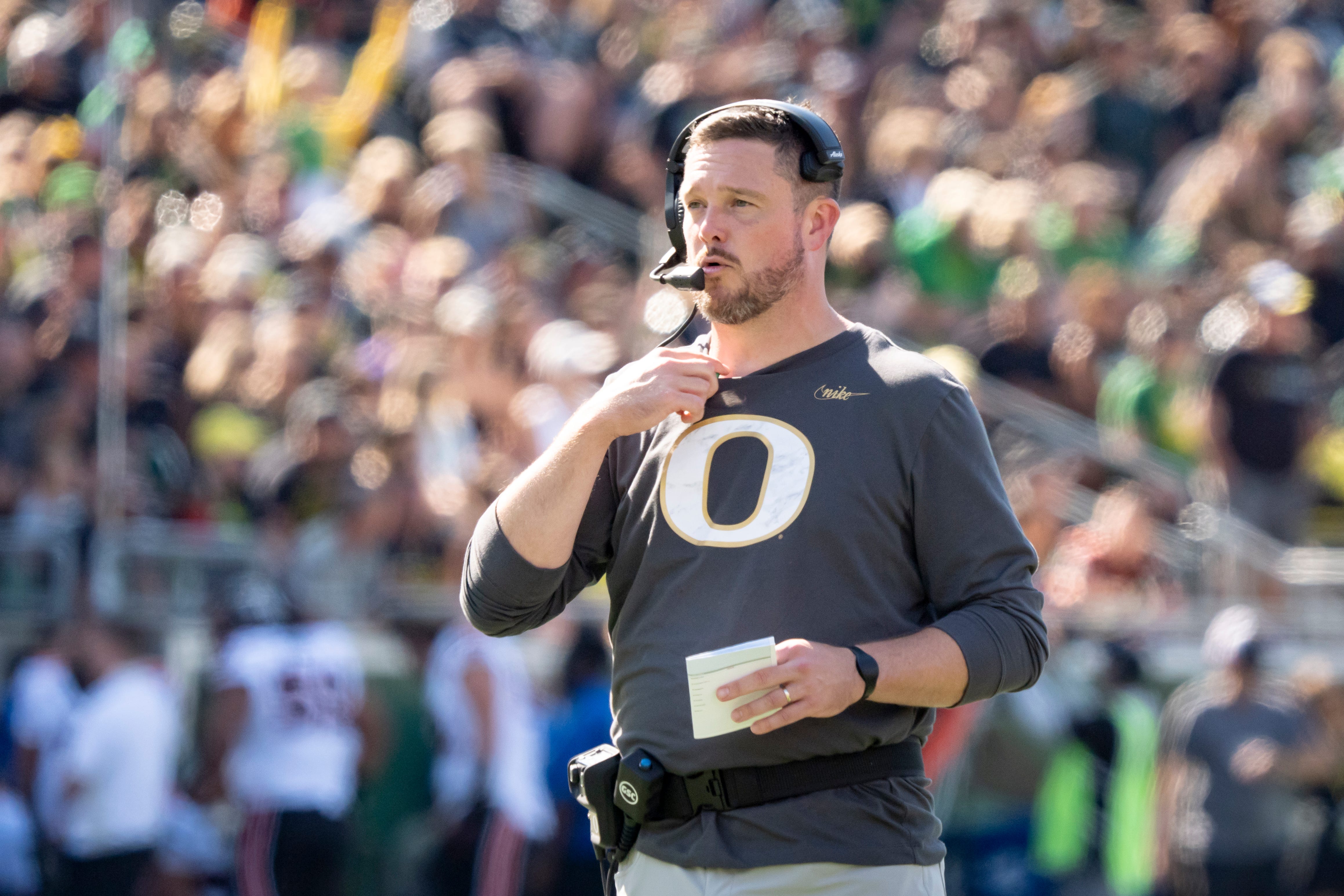 Oregon Ducks head coach Dan Lanning as the Oregon Ducks host the Oregon State Beavers Sept. 20, 2025, at Autzen Stadium in Eugene, Oregon.